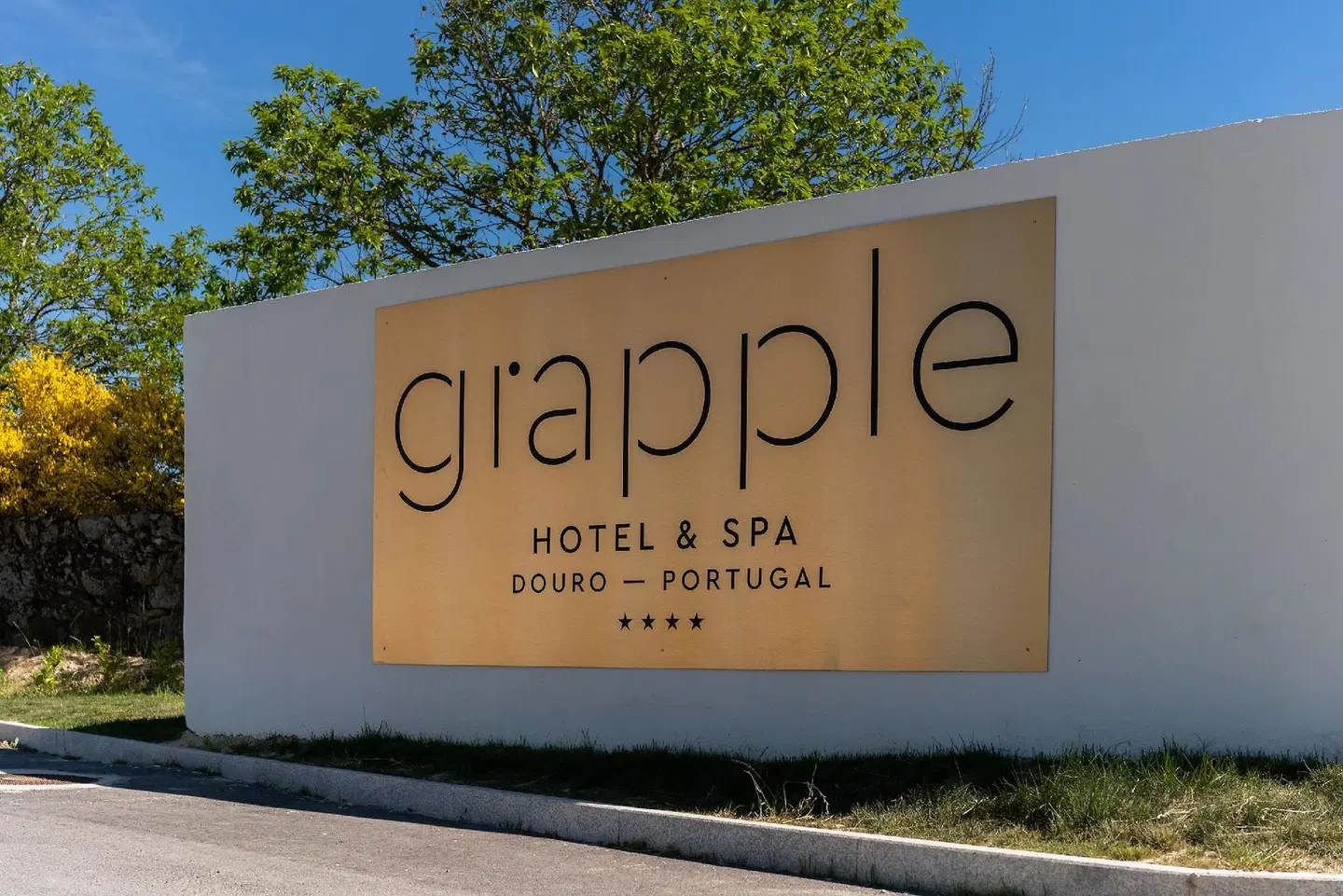 Grapple Hotel & Spa EXTERIOR