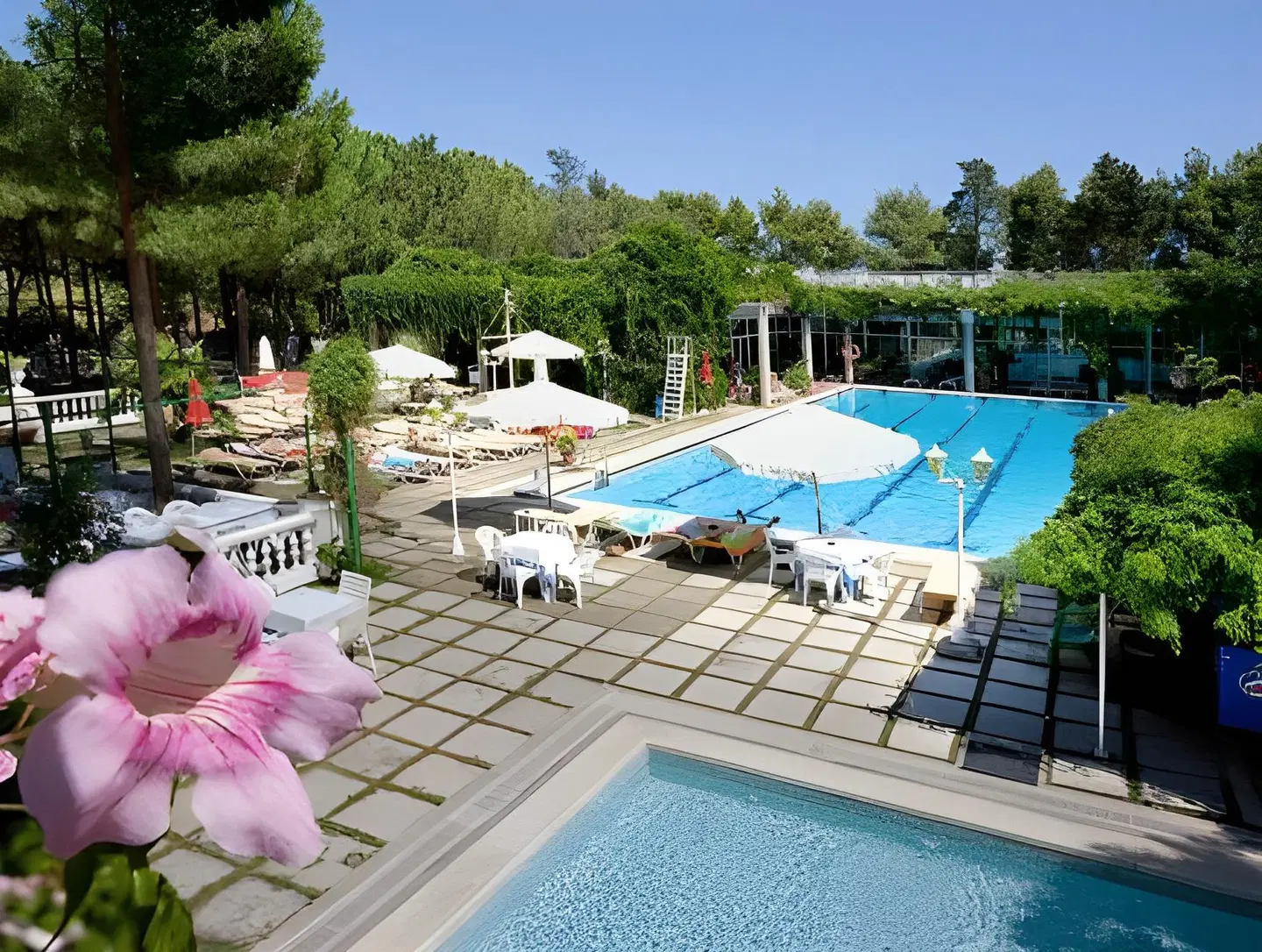 Gri-Mar OUTDOOR_POOL