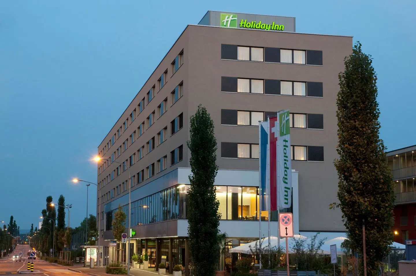 Holiday Inn Zürich - Messe EXTERIOR