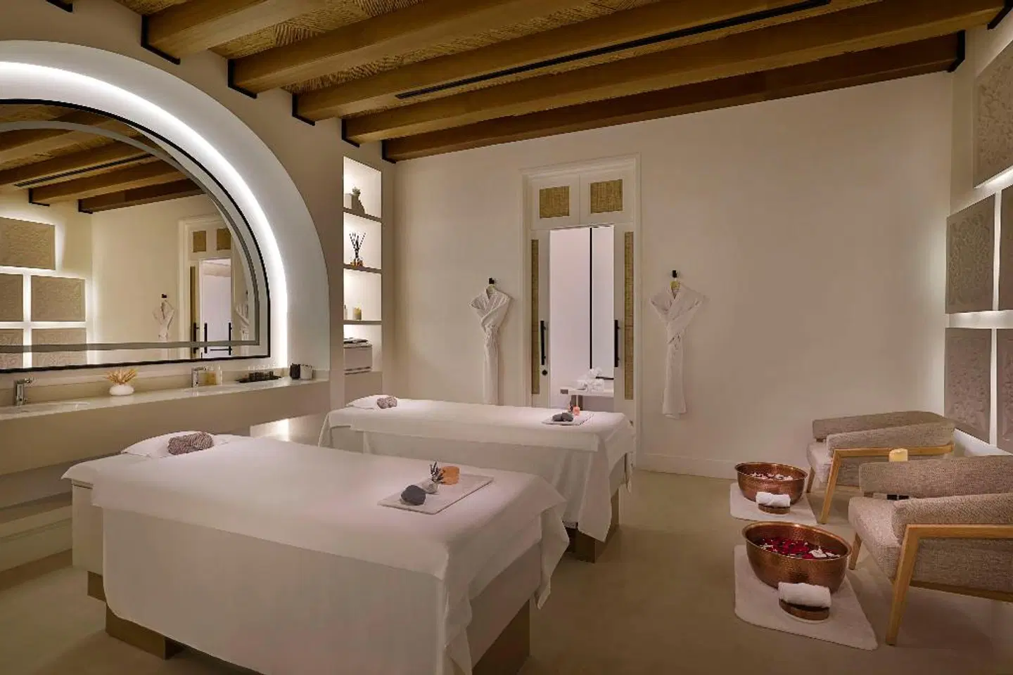 Maysan Doha, LXR Hotels & Resorts BATHROOM