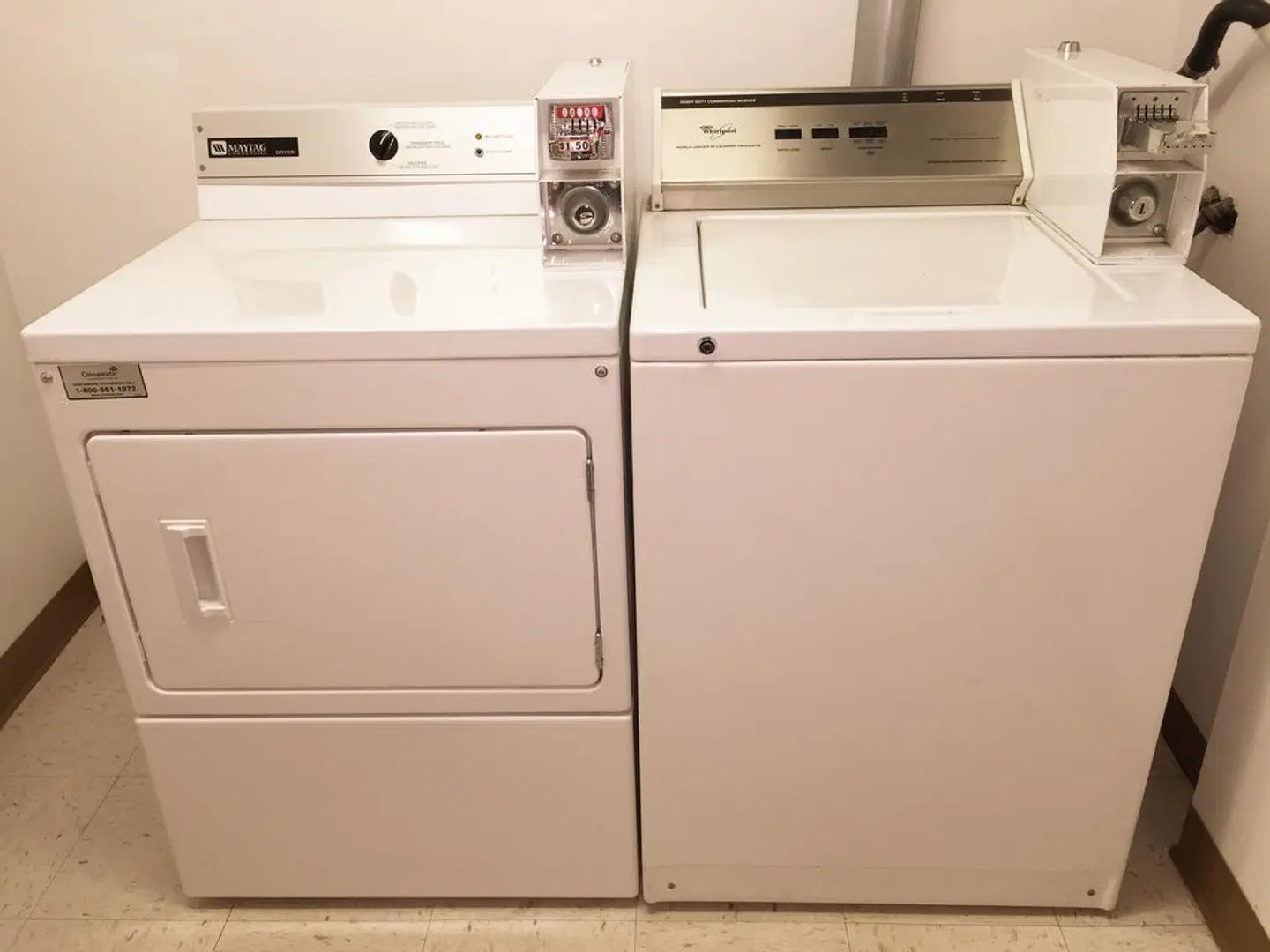 Quality Inn & Suites Aéroport P.E. Montréal-Trudeau Airport ROOM_EXAMPLE