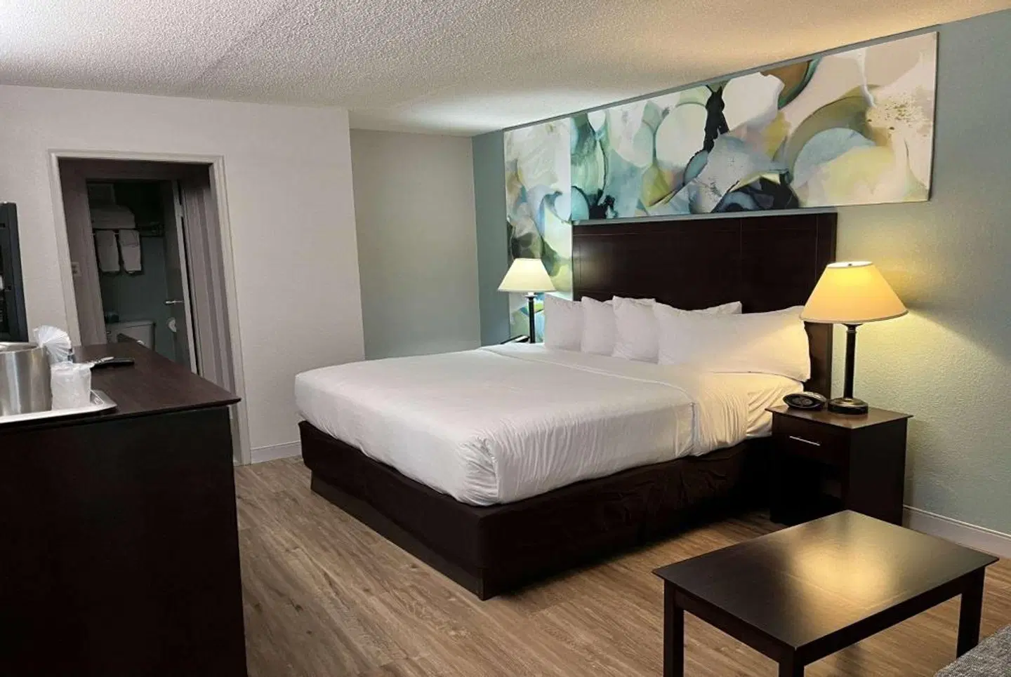 Wyndham Garden Ann Arbor ROOM_EXAMPLE