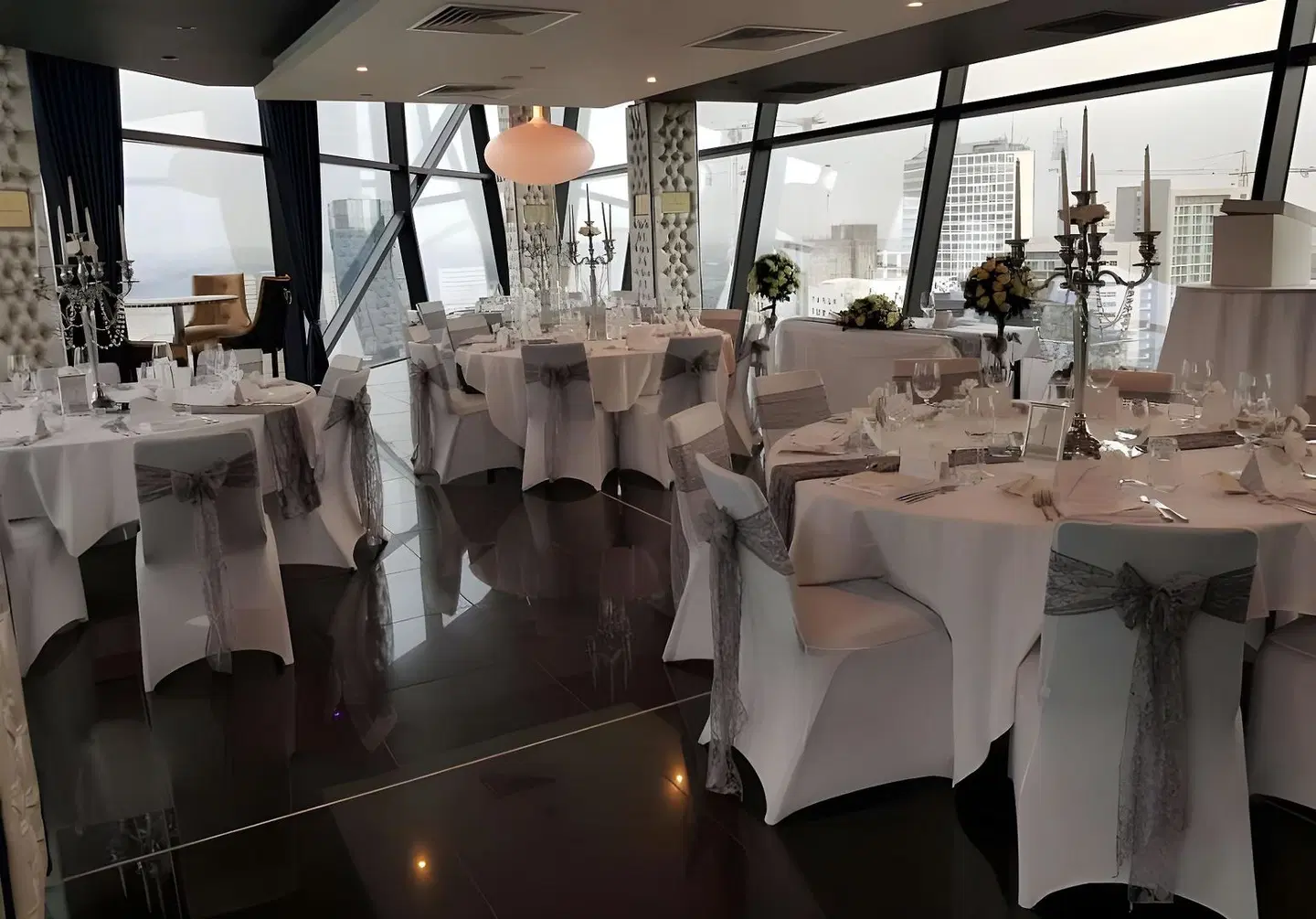 The Cube Hotel Restaurant