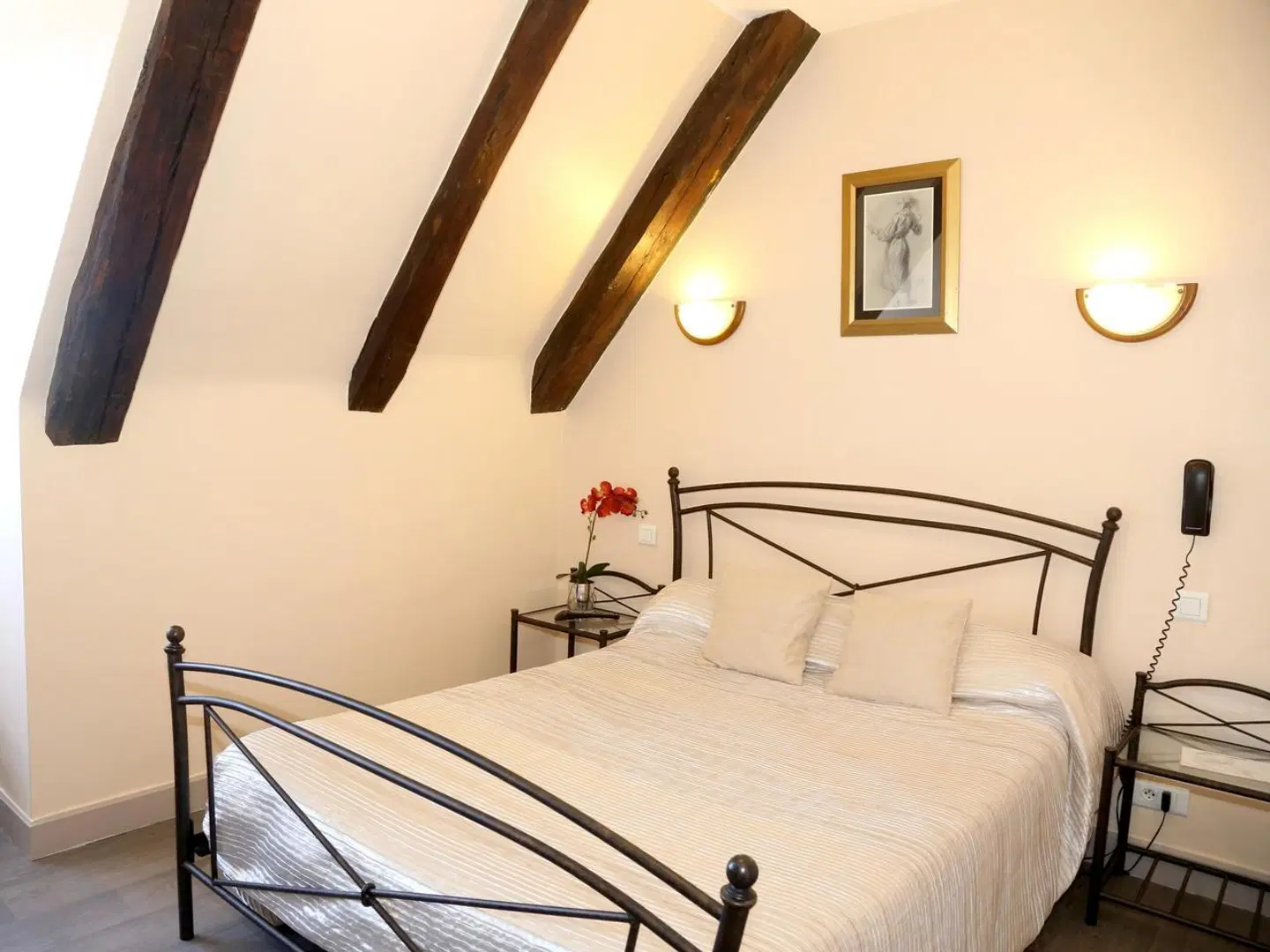 Ecu de France ROOM_EXAMPLE