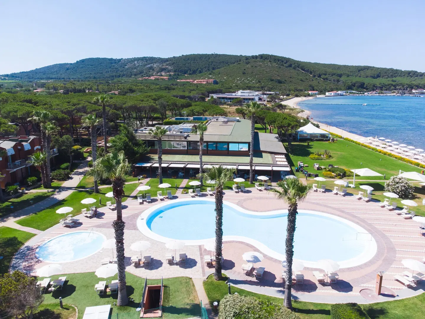 Corte Rosada OUTDOOR_POOL