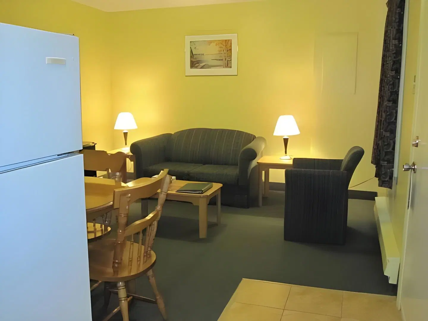 Shallow Bay Motel & Cabins Conference Centre ROOM_EXAMPLE