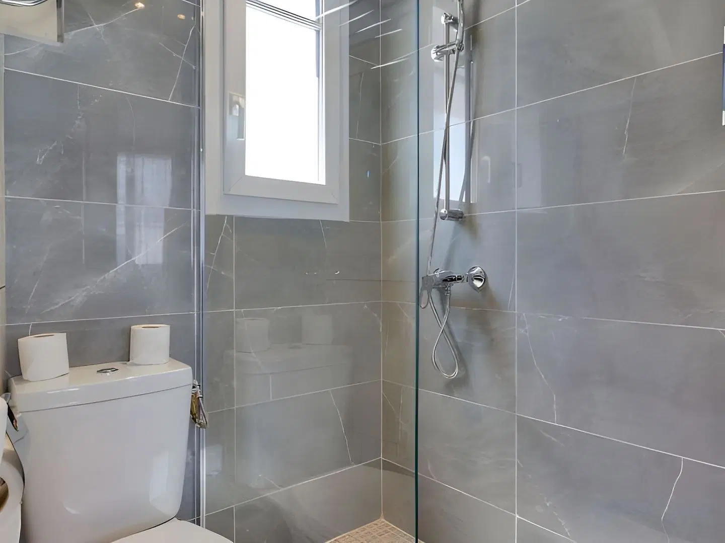 Sure Hotel by Best Western Paris Gare du Nord Badezimmer