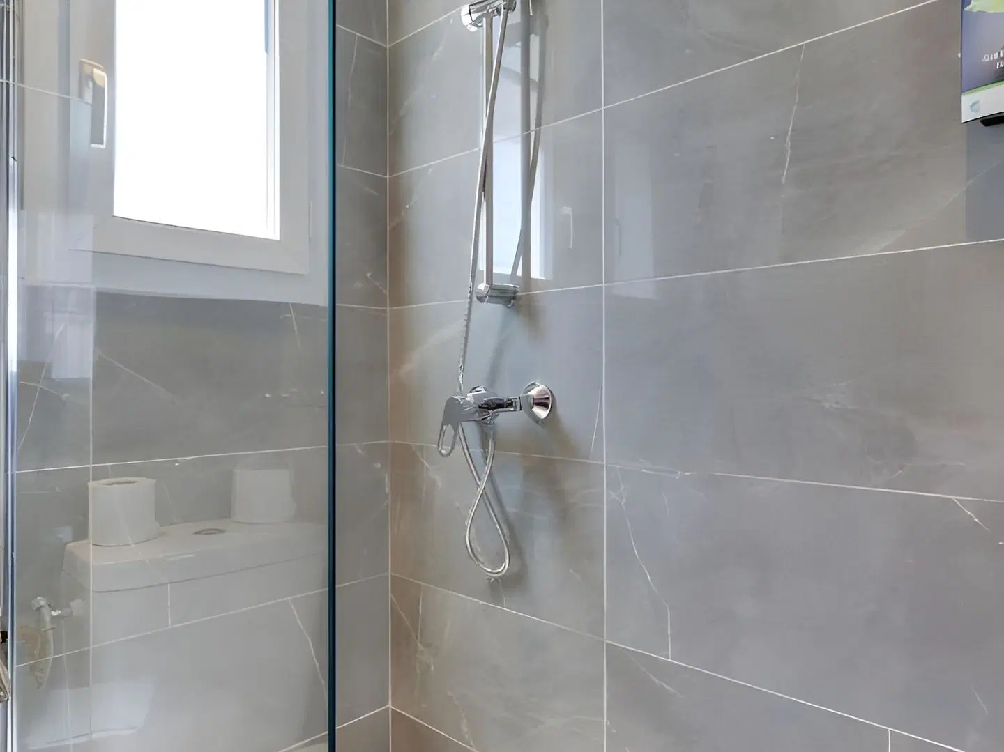 Sure Hotel by Best Western Paris Gare du Nord Badezimmer