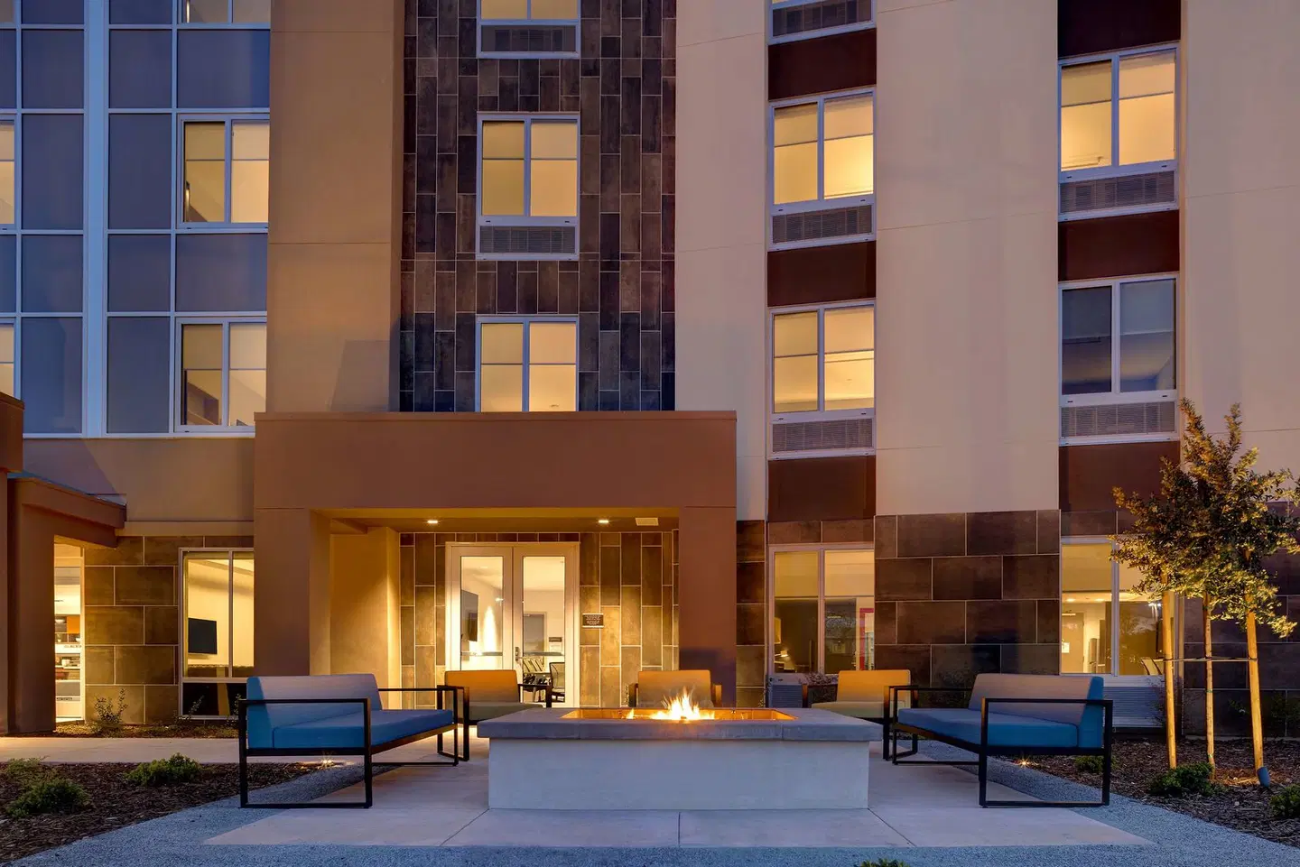 Home2 Suites by Hilton Petaluma EXTERIOR