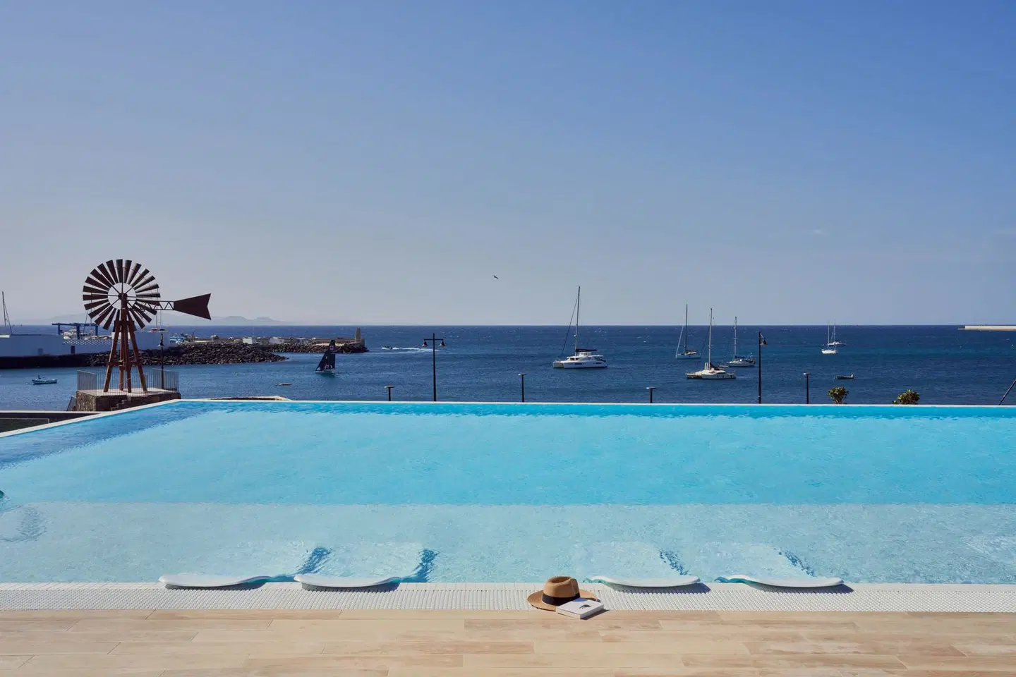 Barceló Playa Blanca Royal Level OUTDOOR_POOL