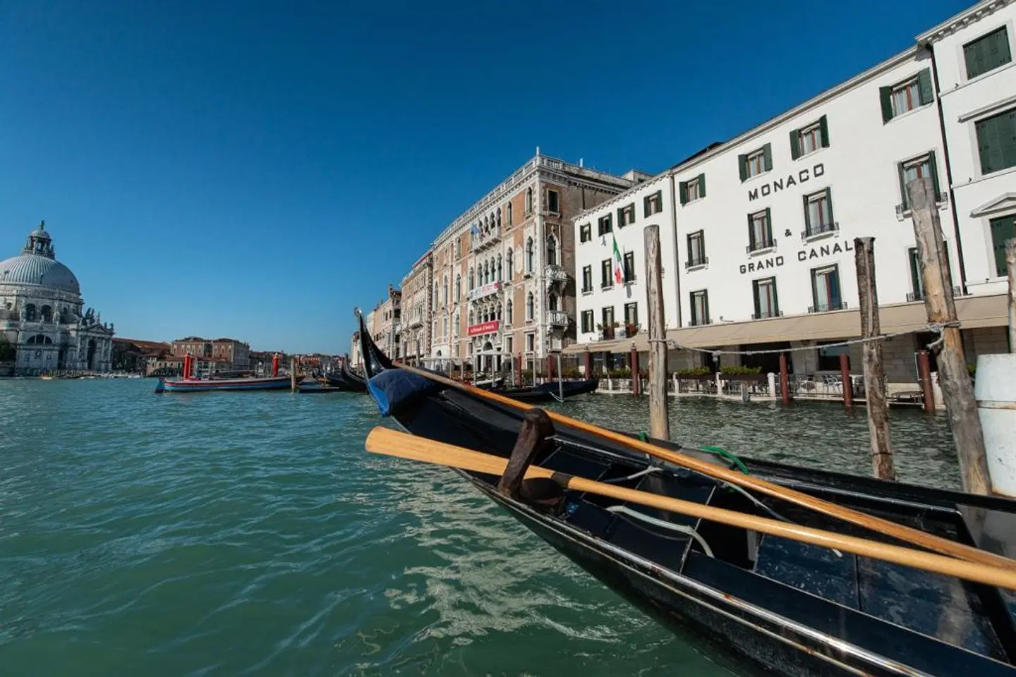 Hotel Monaco & Grand Canal EXTERIOR