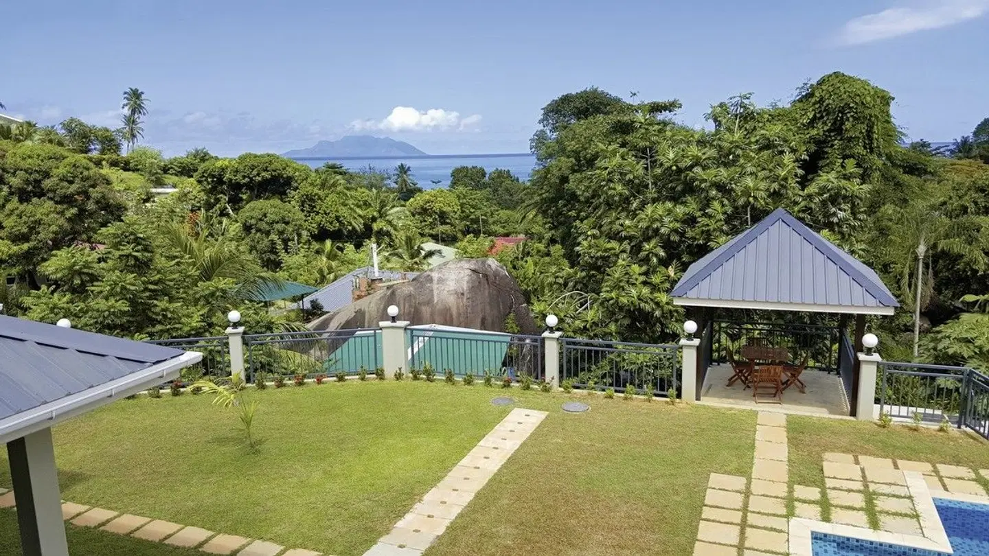 Bambous River Lodge GARDEN