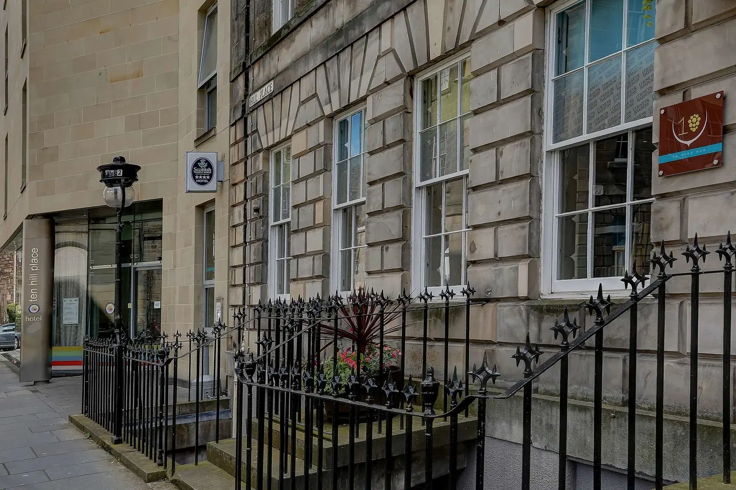 Ten Hill Place EXTERIOR