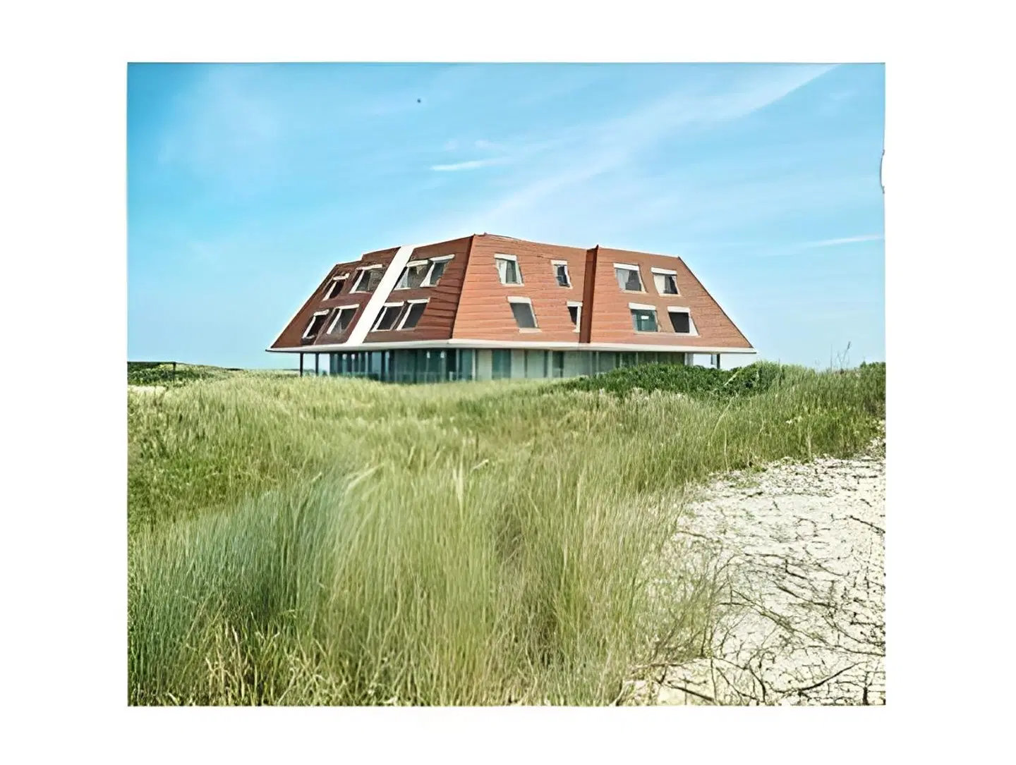 Strandhotel Buren aan Zee Strand