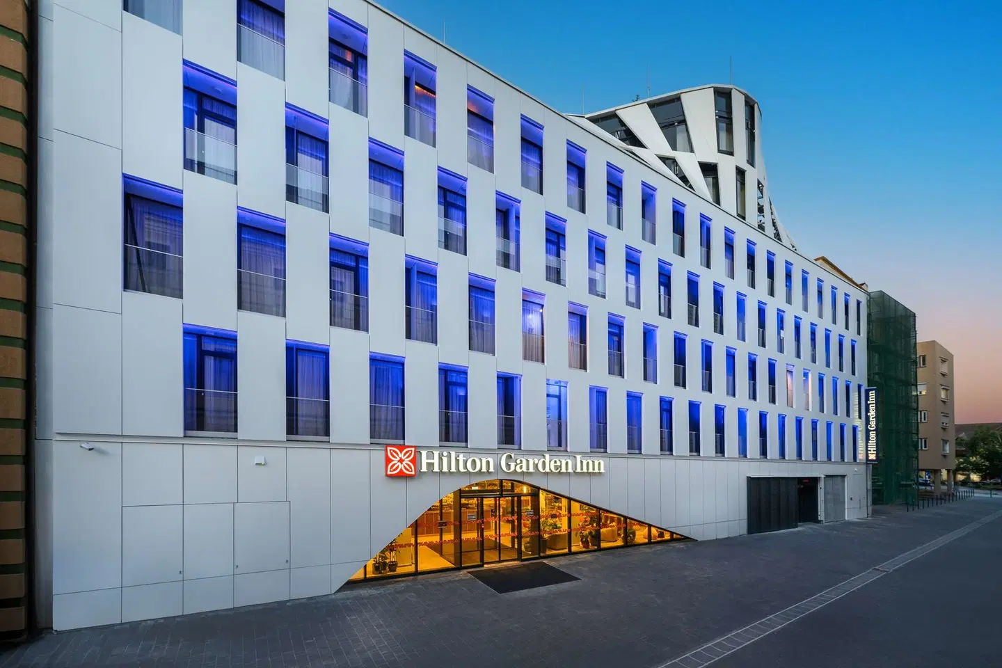 Hilton Garden Inn Debrecen City Centre EXTERIOR