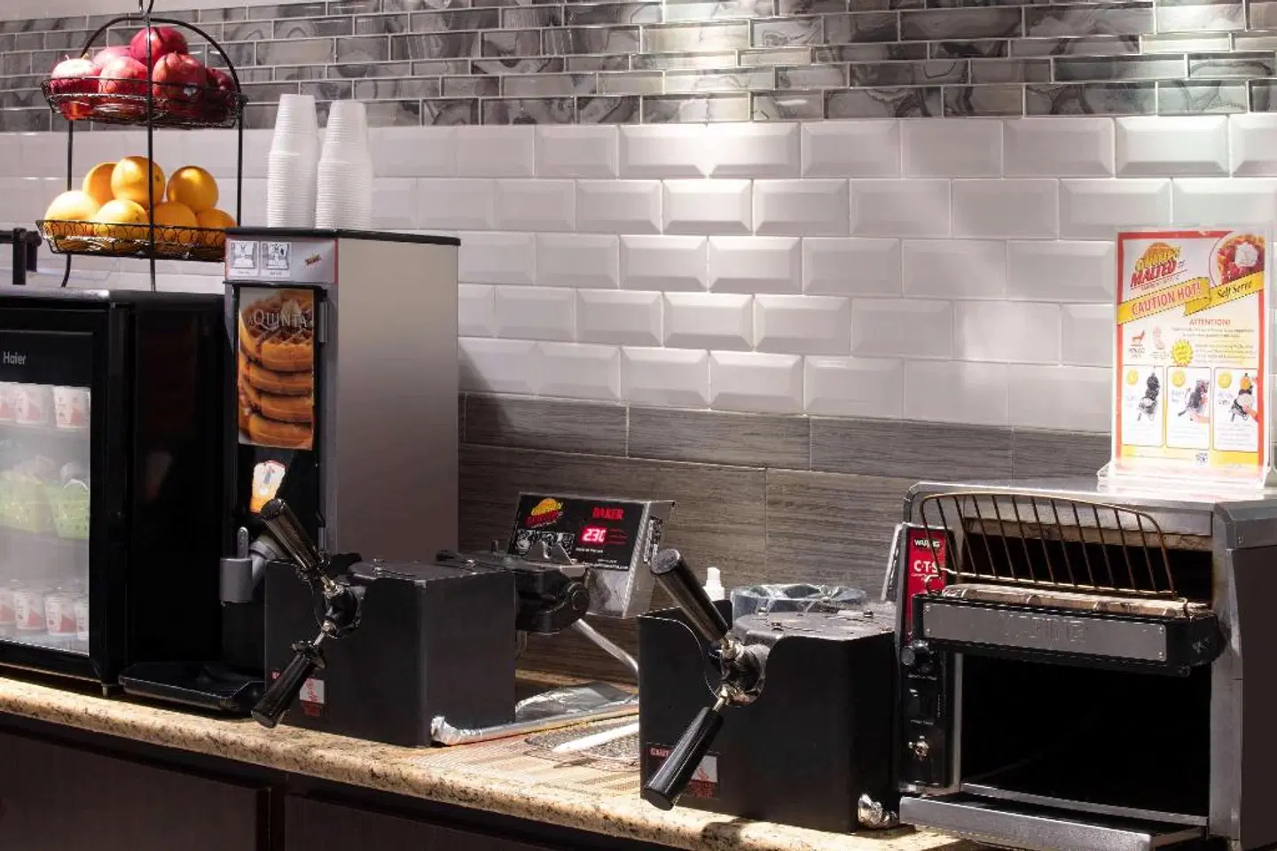 La Quinta Inn Cocoa Beach-Port Canaveral RESTAURANT