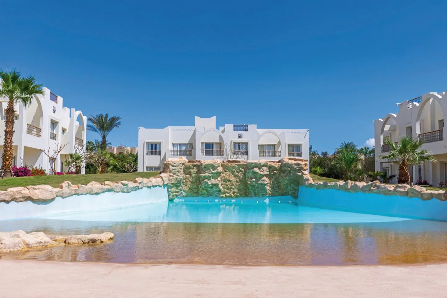 Swissôtel Sharm El Sheikh All Inclusive Collection OUTDOOR_POOL