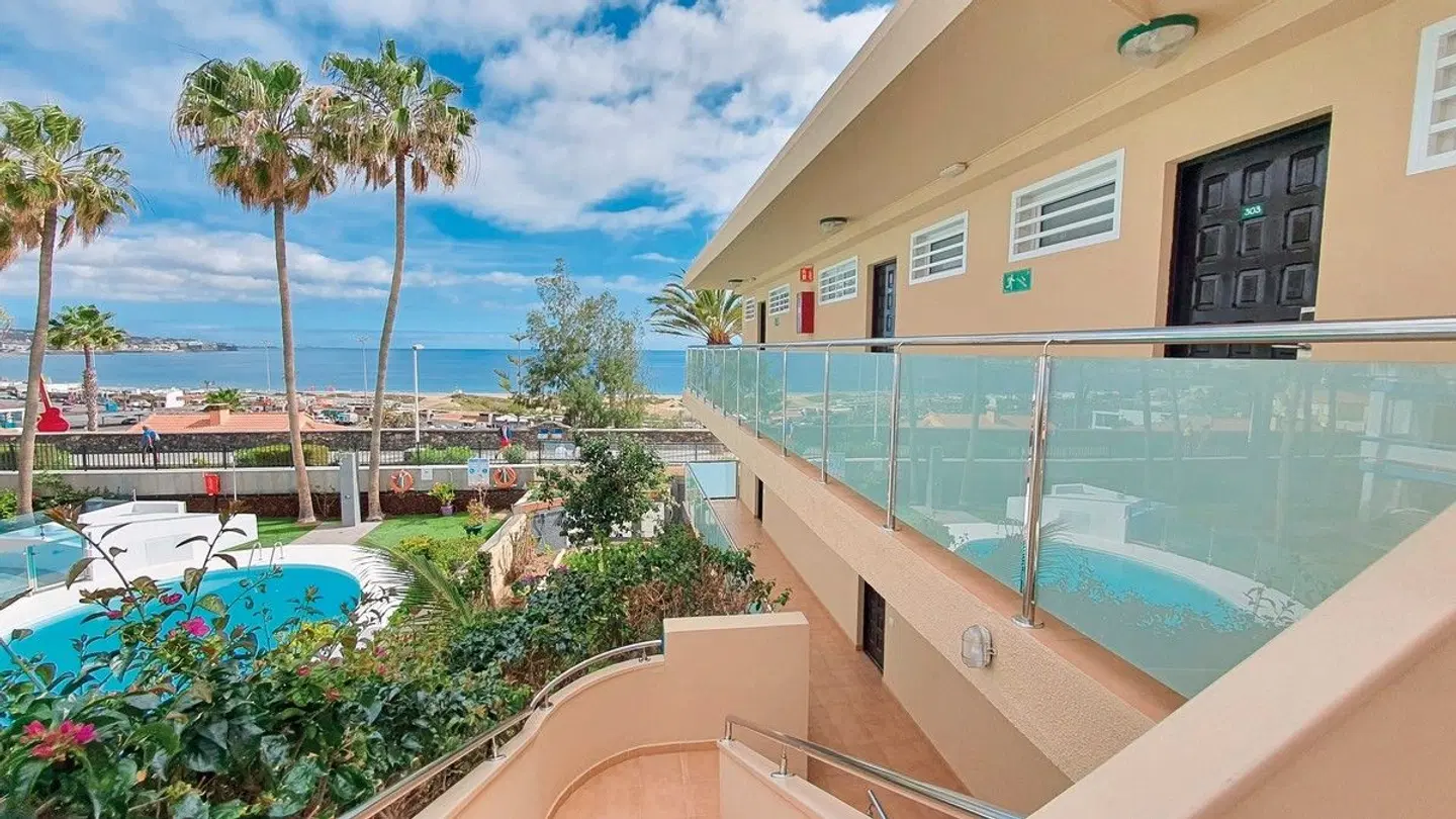 Apartamentos Don Palomón OUTDOOR_POOL