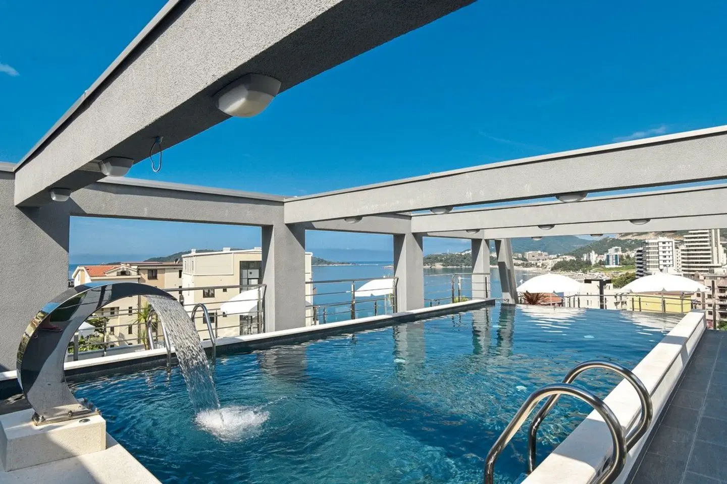 Hotel La Mer Hallenbad