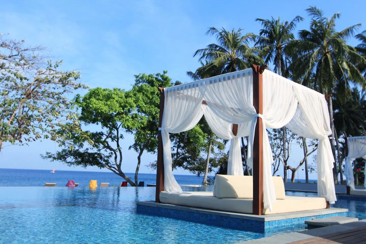 Mangsit Suites by Holiday Resort Lombok OUTDOOR_POOL