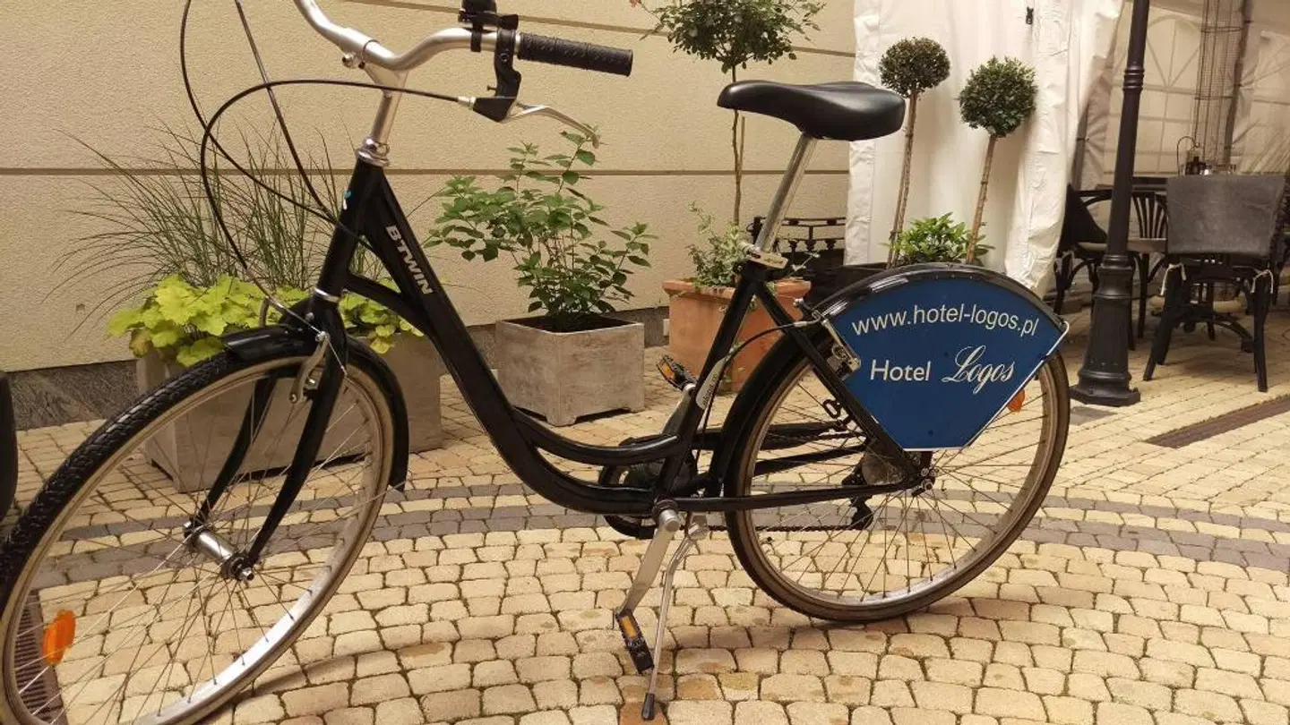 Logos SPORTS_AND_LEISURE