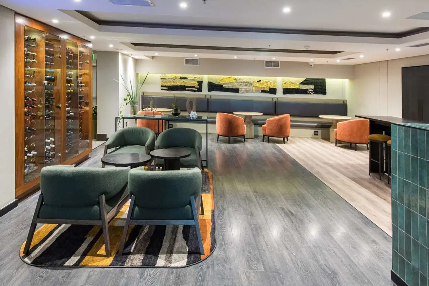 DoubleTree by Hilton Cape Town LOUNGE_LOBBY
