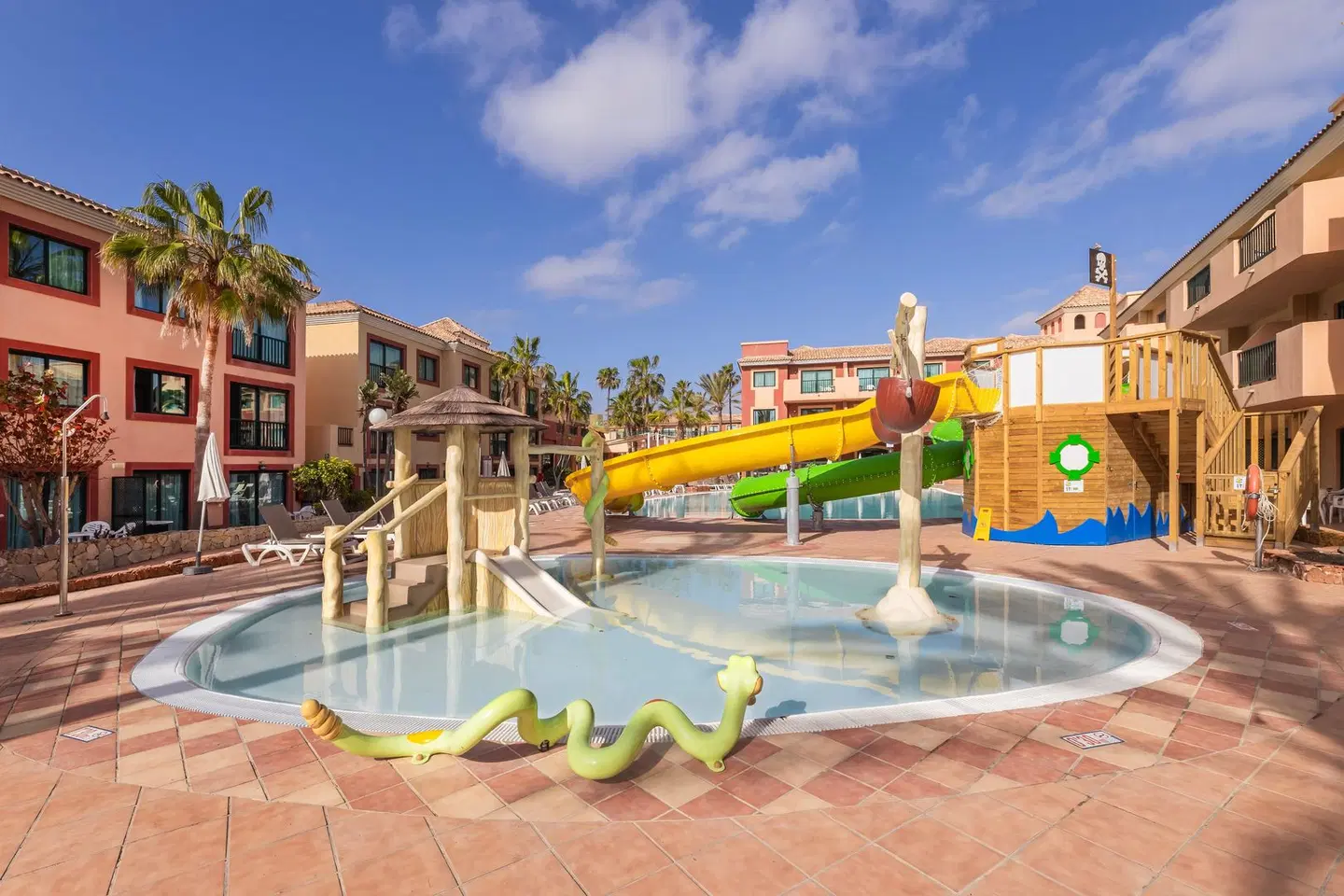O7 Aloe Corralejo OUTDOOR_POOL