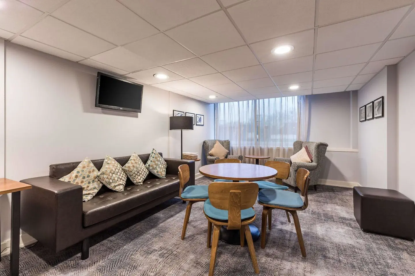 Radisson Hotel & Conference Centre London Heathrow LOUNGE_LOBBY