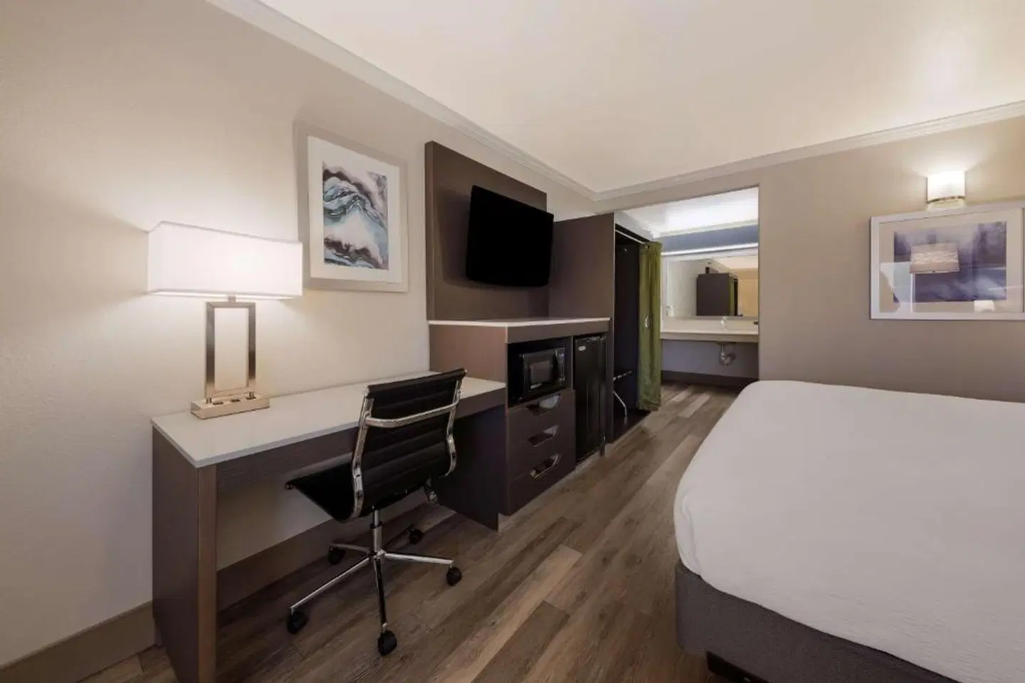 Best Western Inn & Suites Lemoore ROOM_EXAMPLE