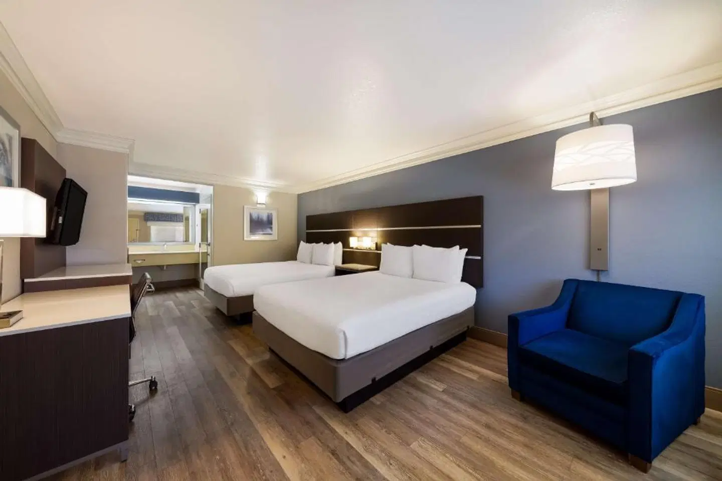 Best Western Inn & Suites Lemoore ROOM_EXAMPLE