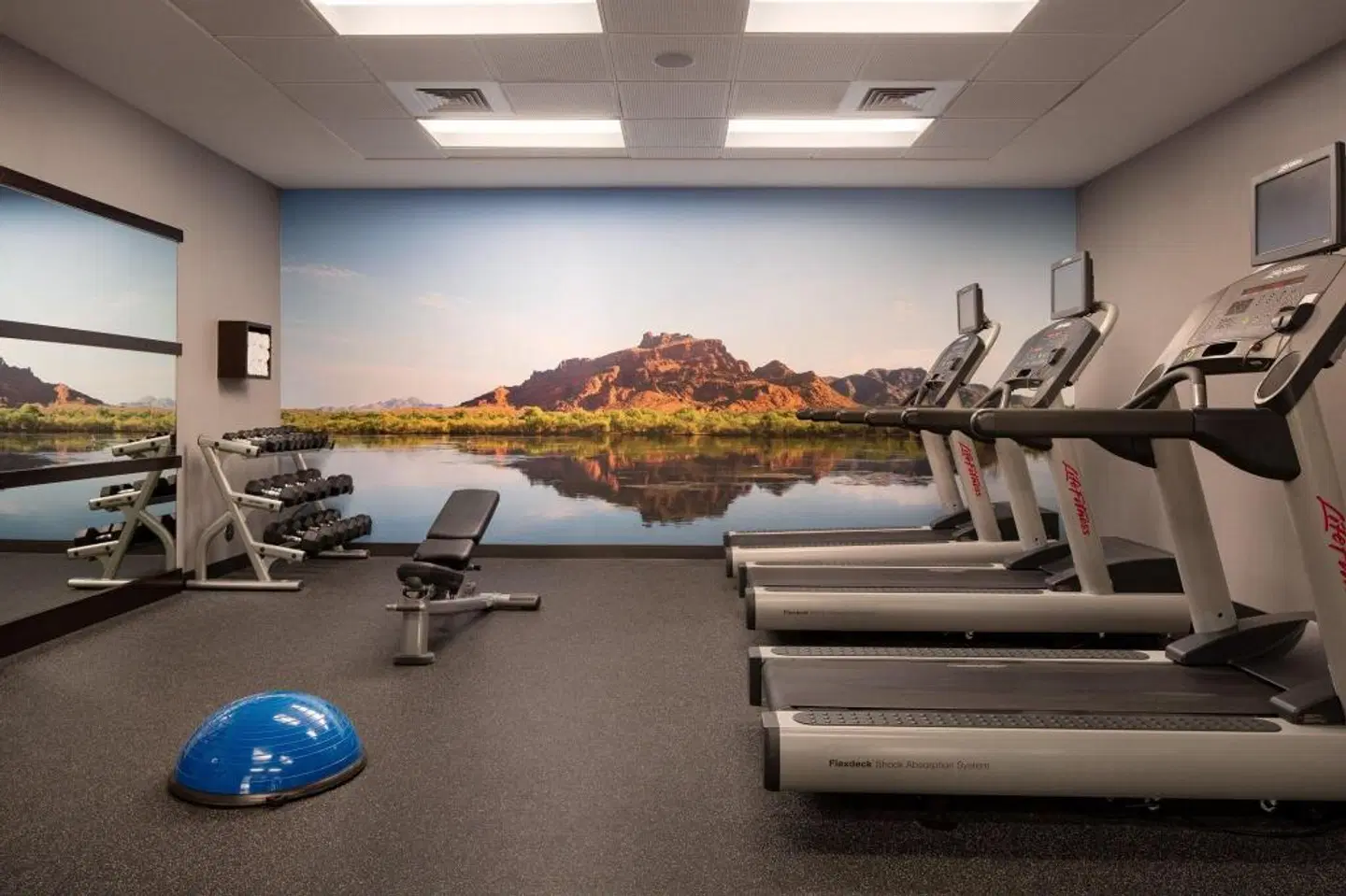 Courtyard by Marriott Scottsdale Salt River SPORTS_AND_LEISURE