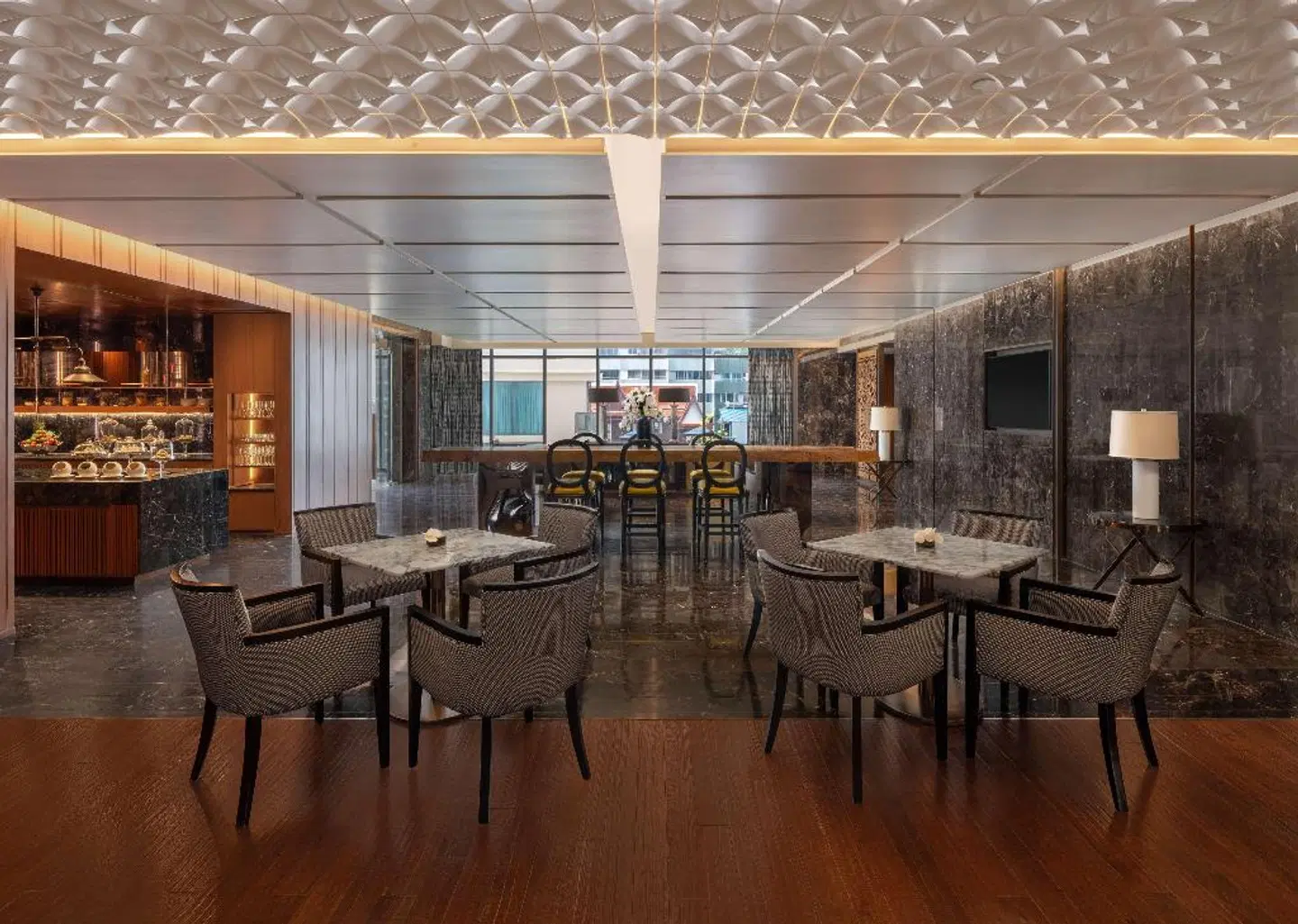 Hilton Sukhumvit Bangkok RESTAURANT