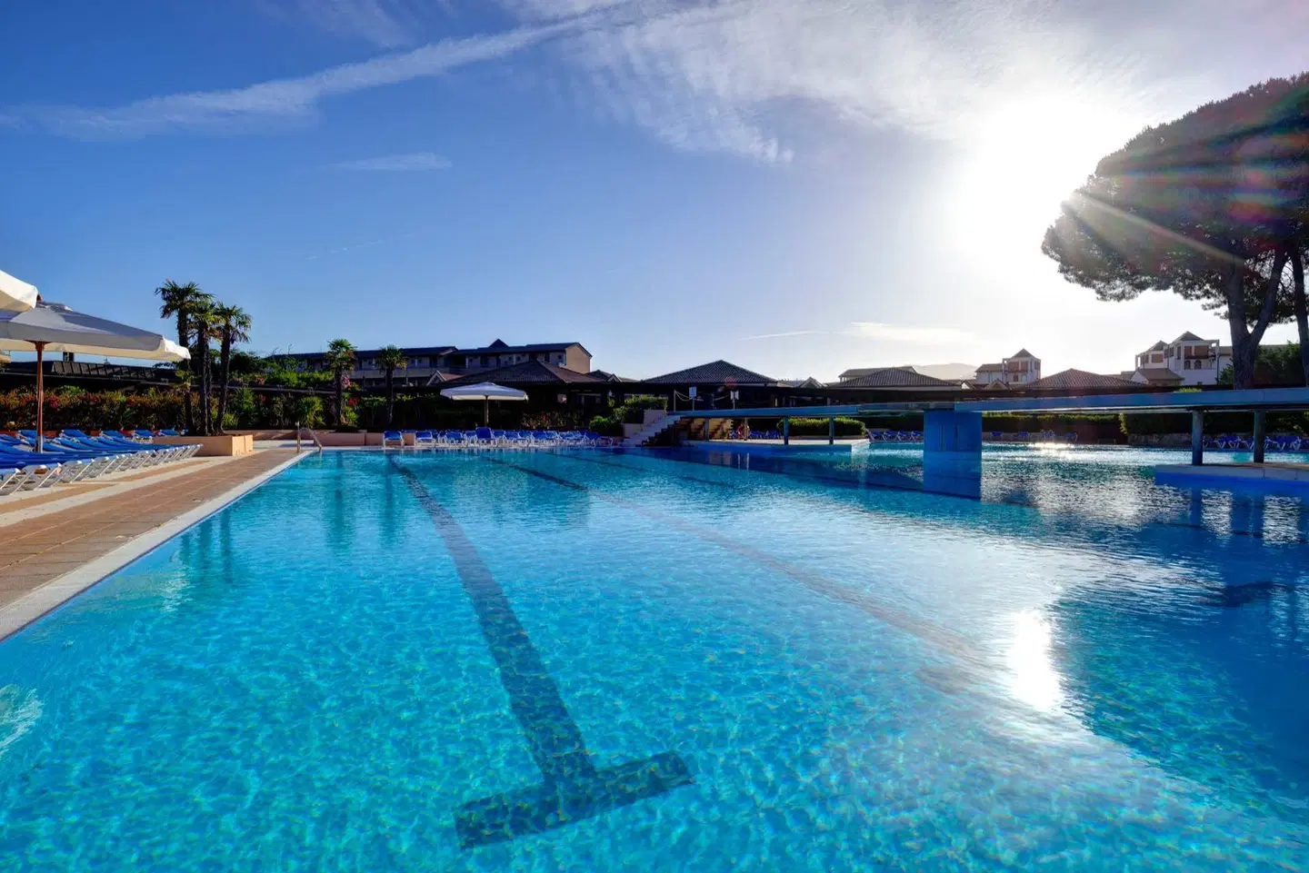 Garden Toscana Resort OUTDOOR_POOL