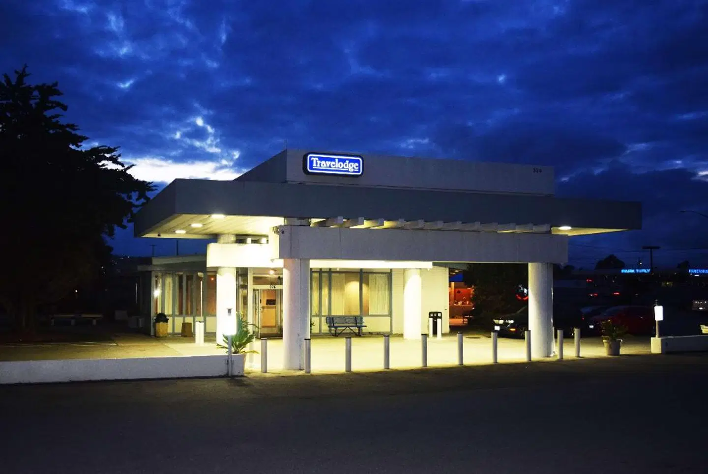 Travelodge by Wyndham San Francisco Airport North EXTERIOR