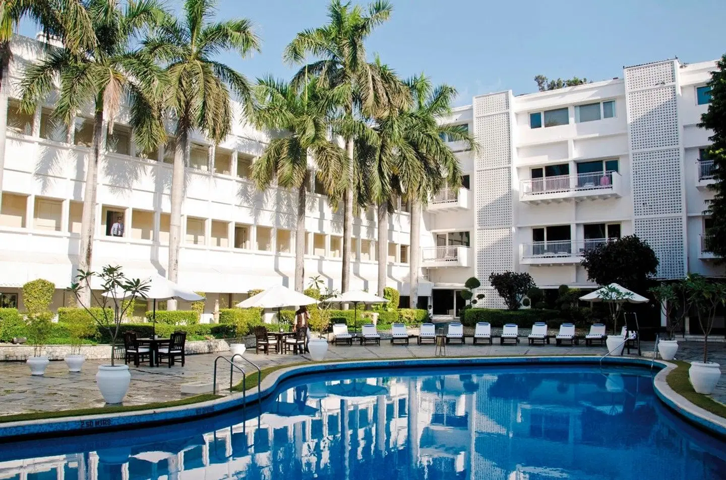 The Claridges, New Delhi OUTDOOR_POOL