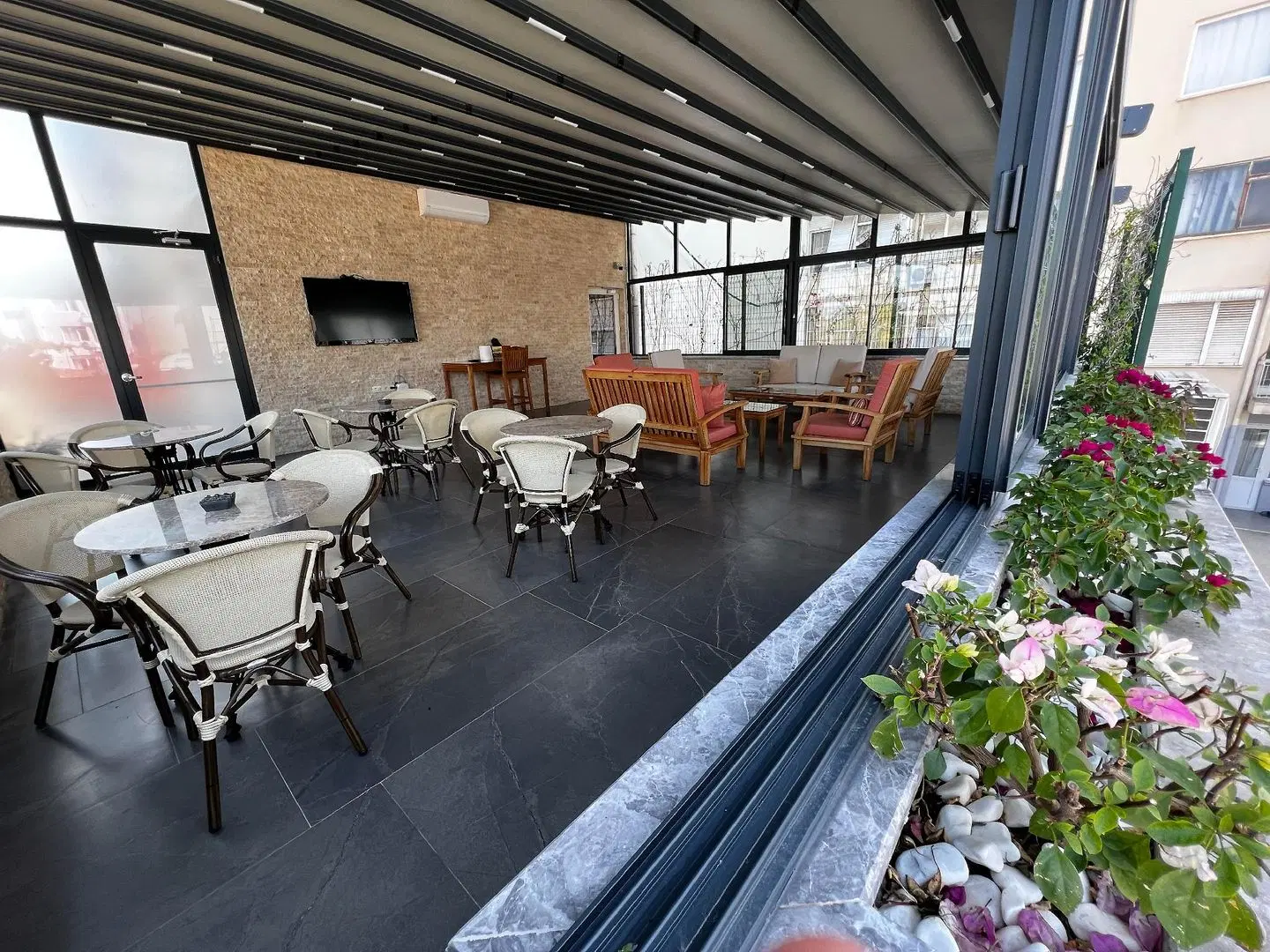 Arkk Homes Hallenbad