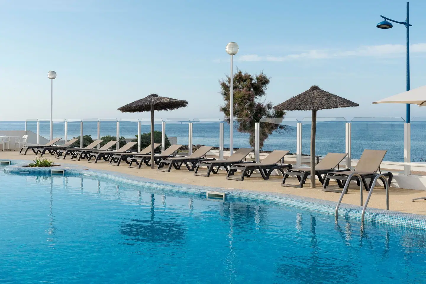 AluaSun Far Menorca OUTDOOR_POOL