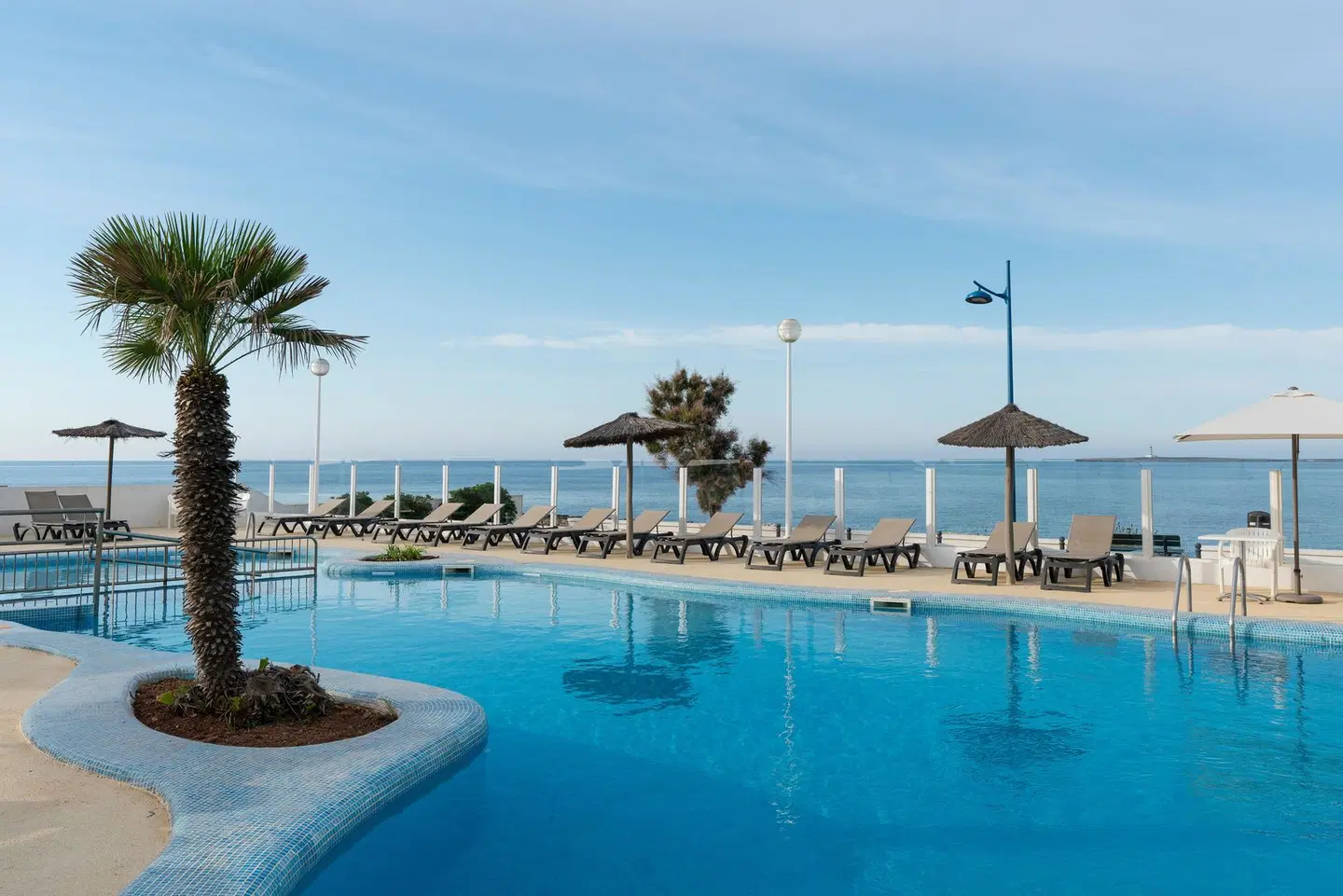 AluaSun Far Menorca OUTDOOR_POOL