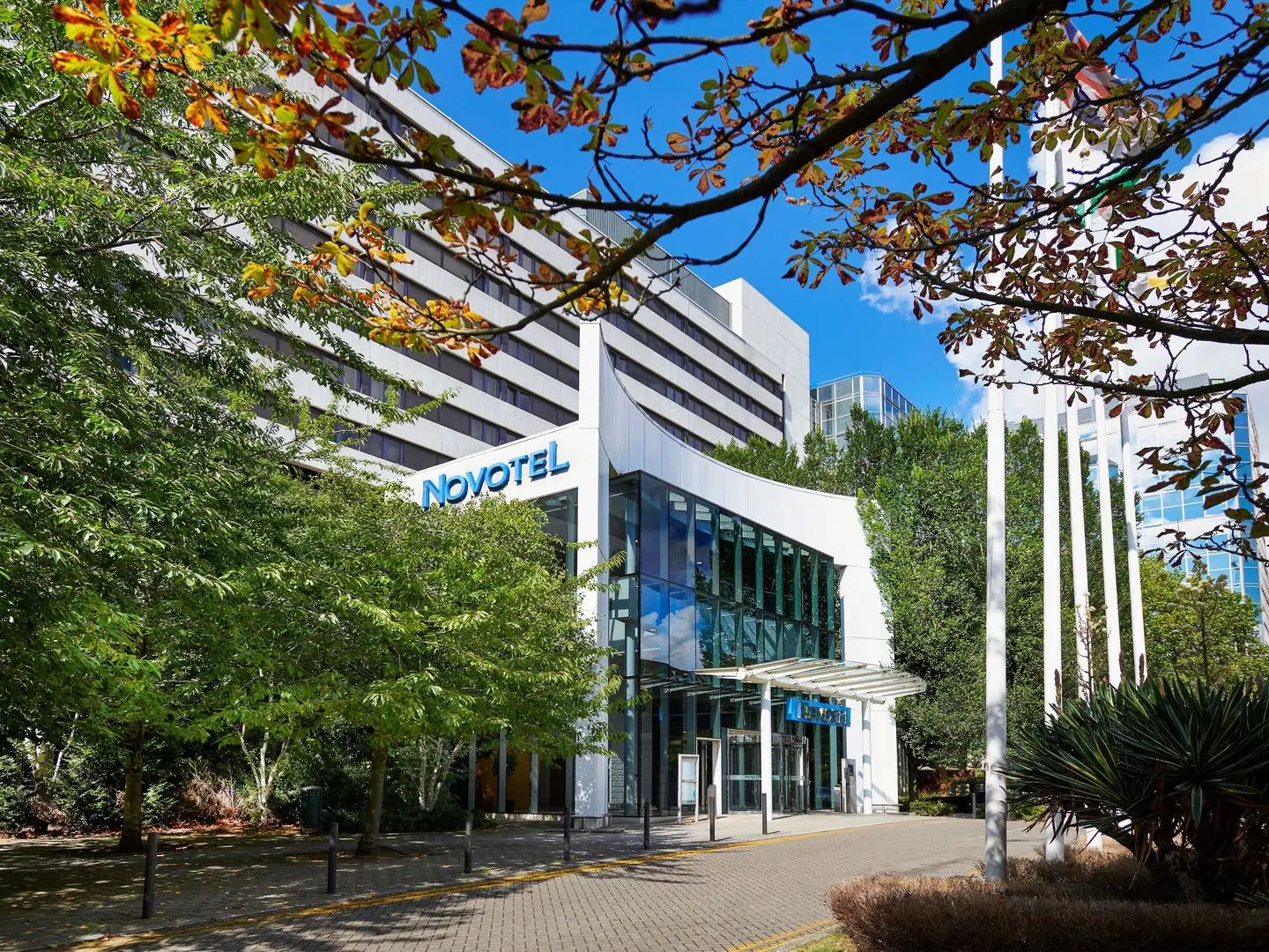 Novotel London West EXTERIOR