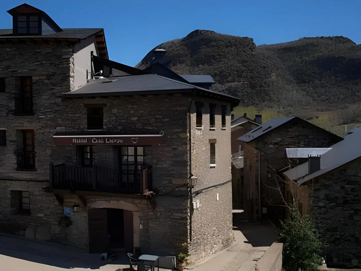 Hostal Casa Lacreu EXTERIOR
