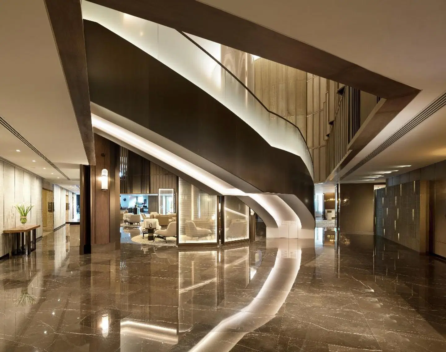 Conrad Bangkok Hallenbad