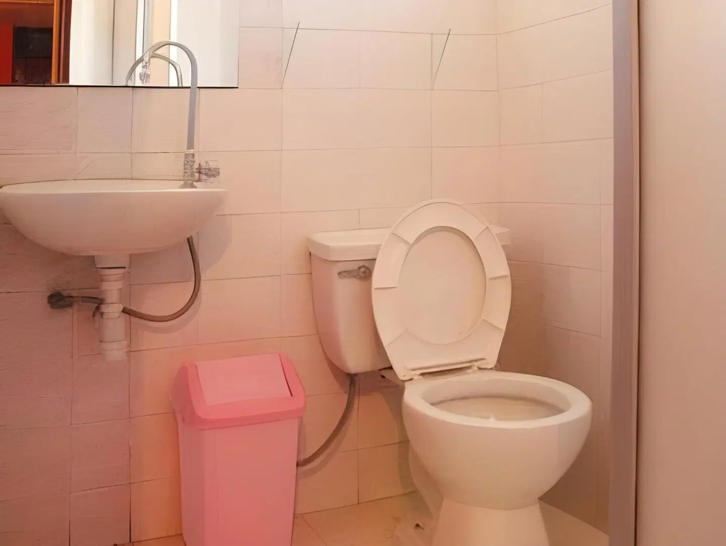 Hostal Margarita BATHROOM