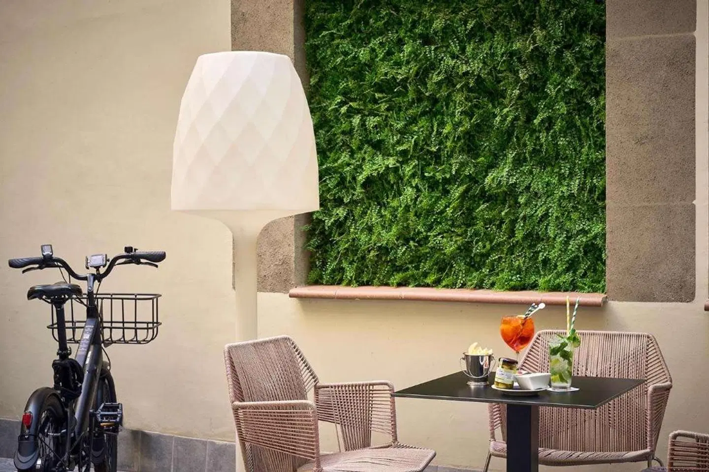 Catalonia Born ROOM_EXAMPLE