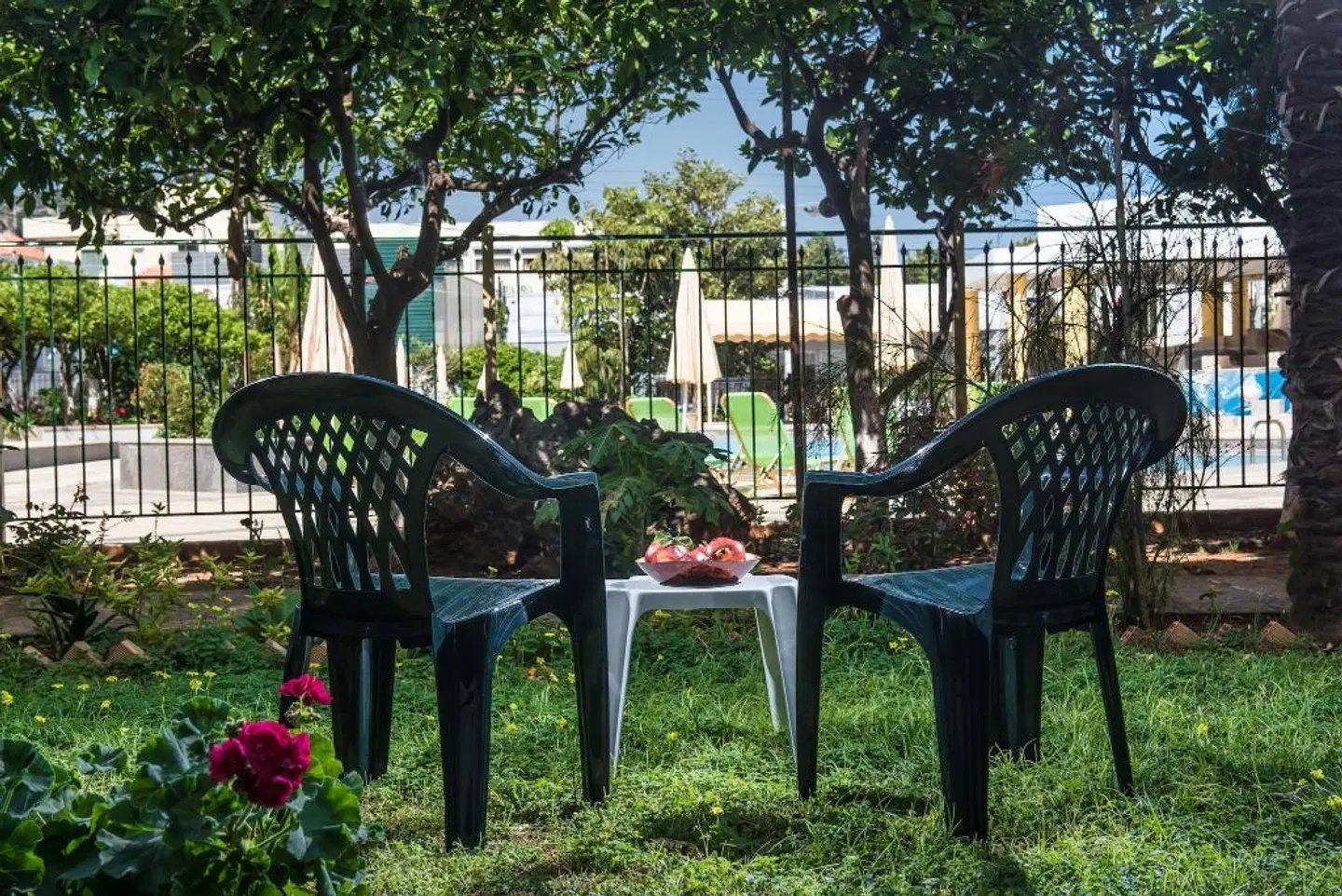 Malia Holidays GARDEN