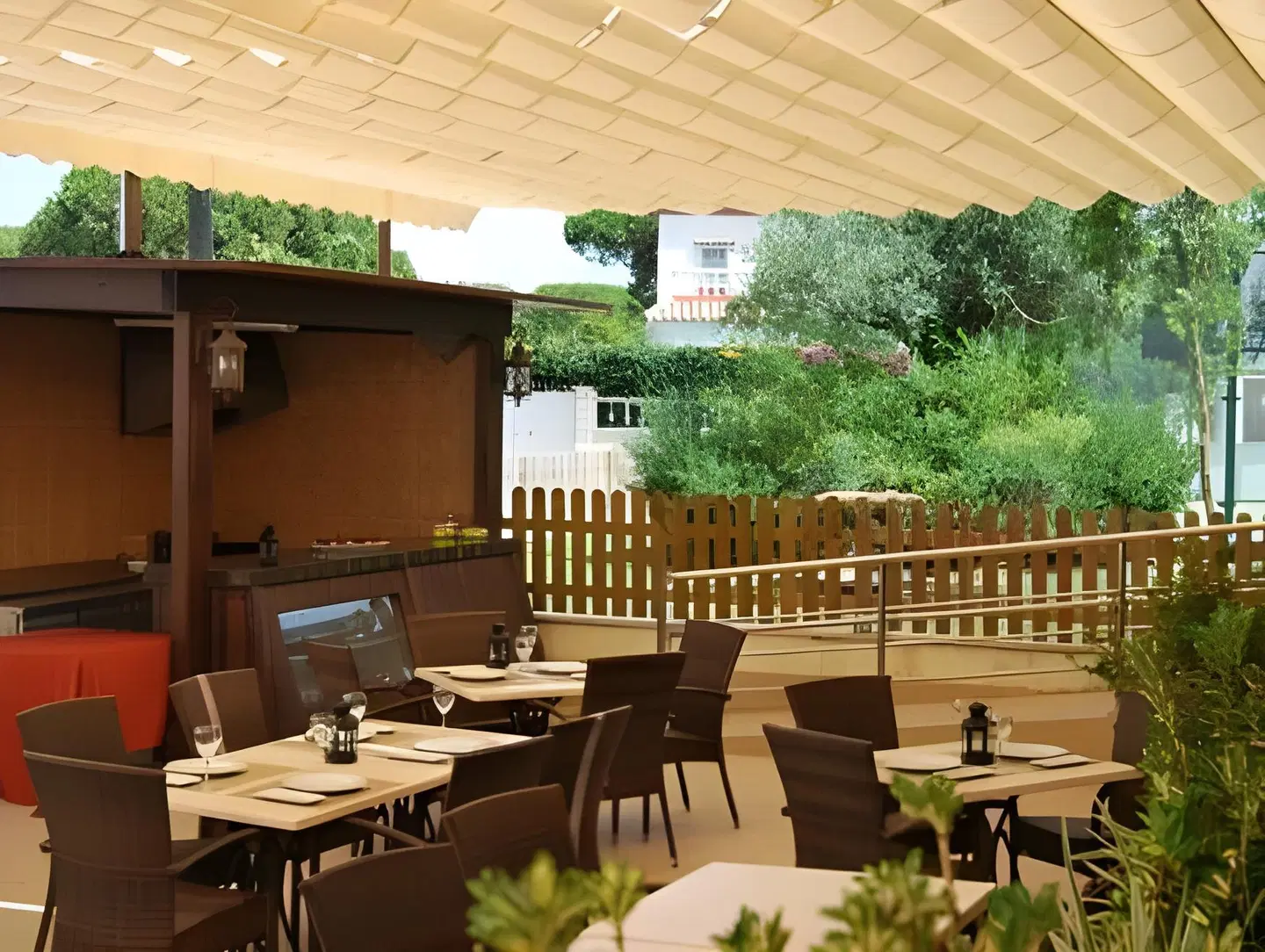 Aparthotel Novo Sancti Petri RESTAURANT