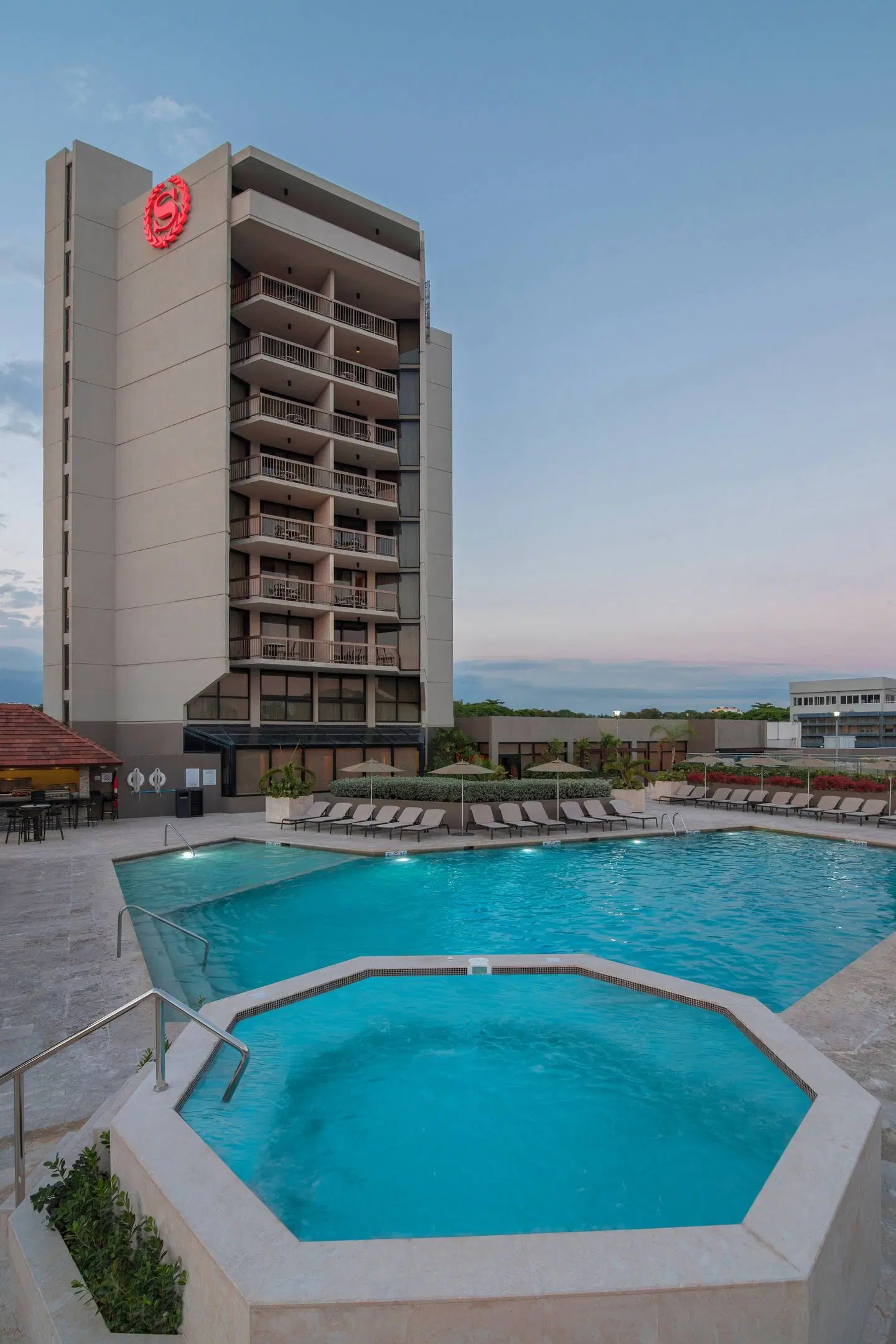 Sheraton Santo Domingo Hotel OUTDOOR_POOL