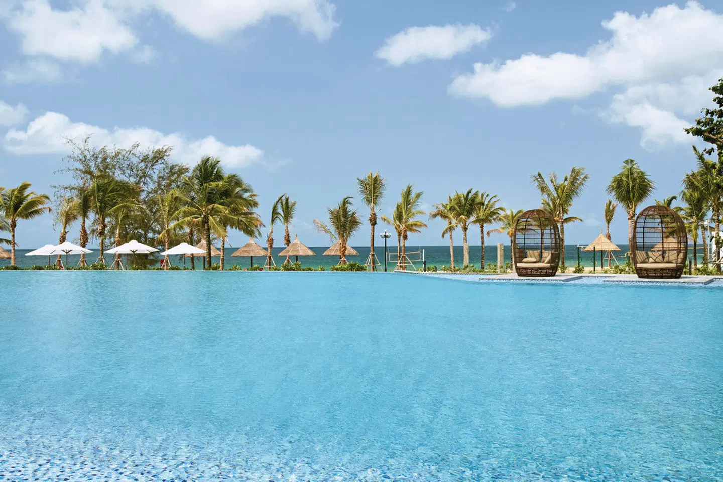 Mövenpick Resort Waverly Phu Quoc OUTDOOR_POOL