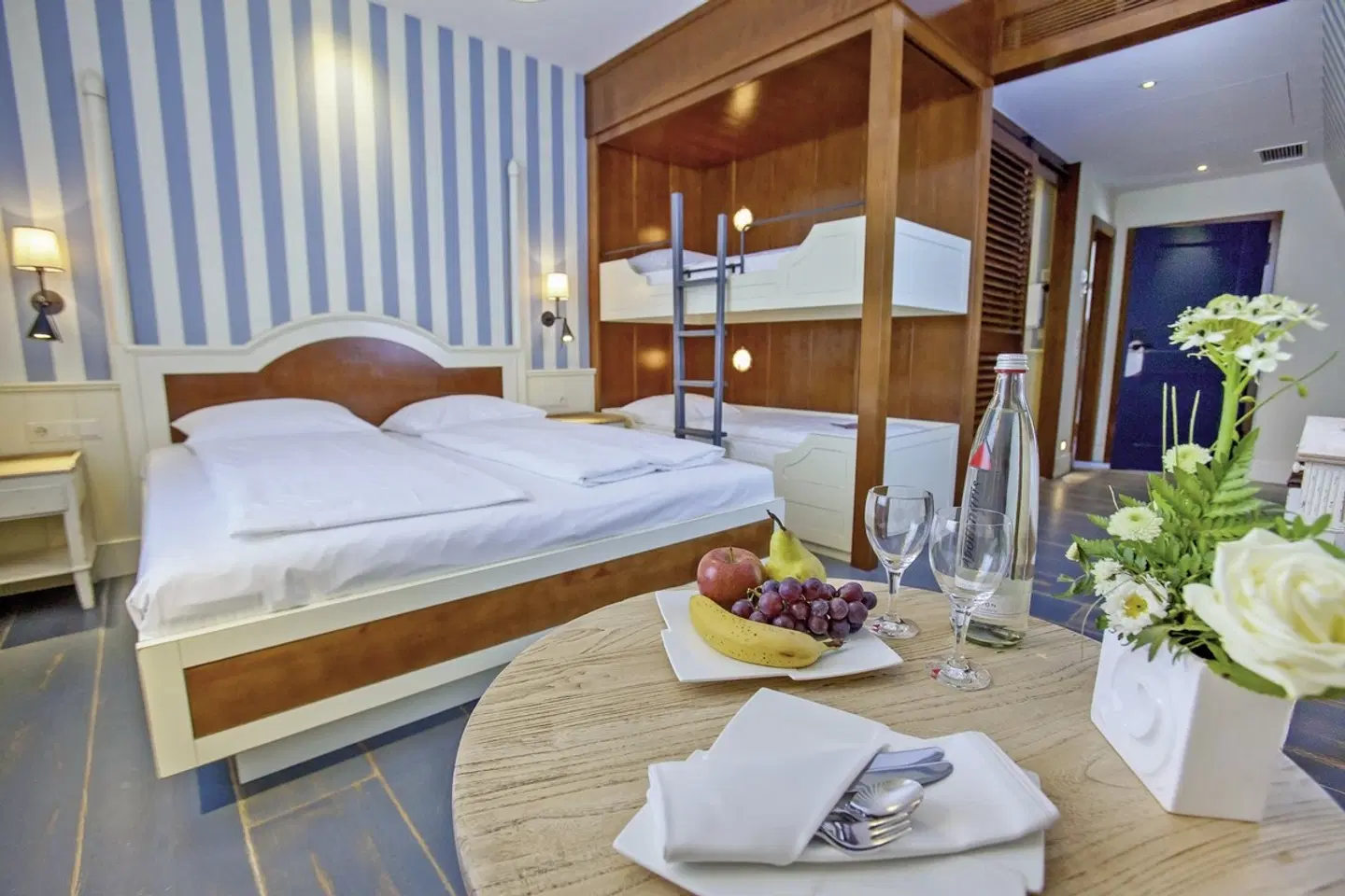 Europa-Park Resort - Erlebnishotel Bell Rock ROOM_EXAMPLE