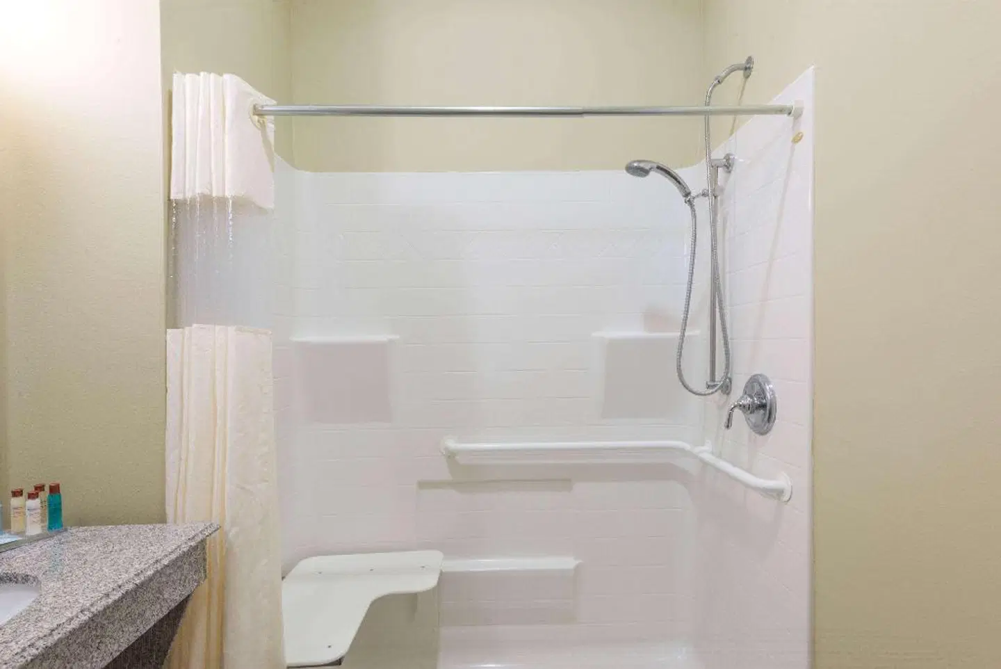 Wingate by Wyndham Lake Charles Casino Area Badezimmer