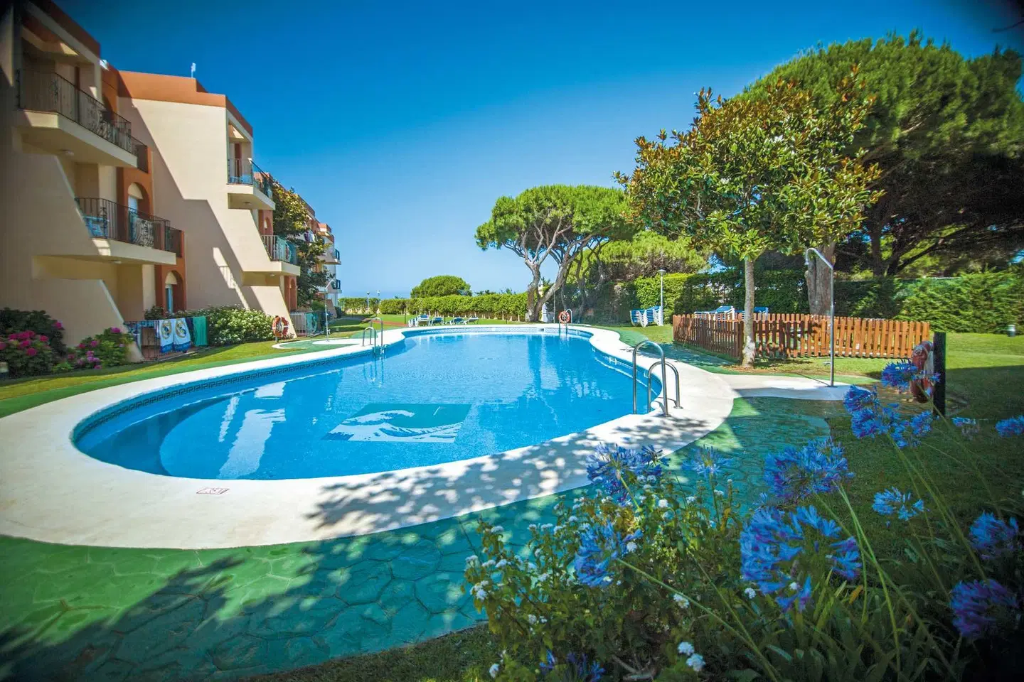 Aparthotel Las Dunas OUTDOOR_POOL